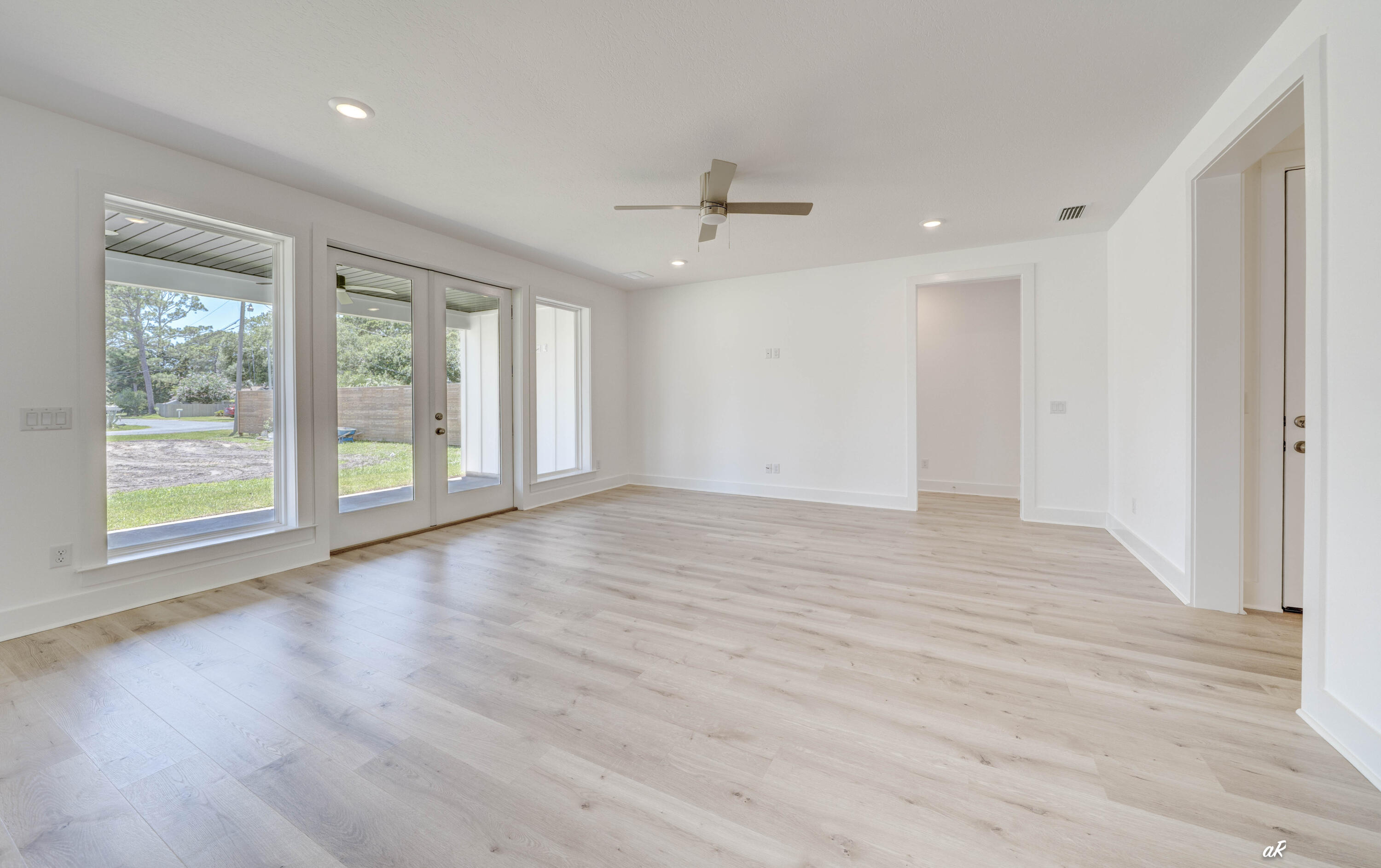 GRAND LAGOON BANKS - Residential