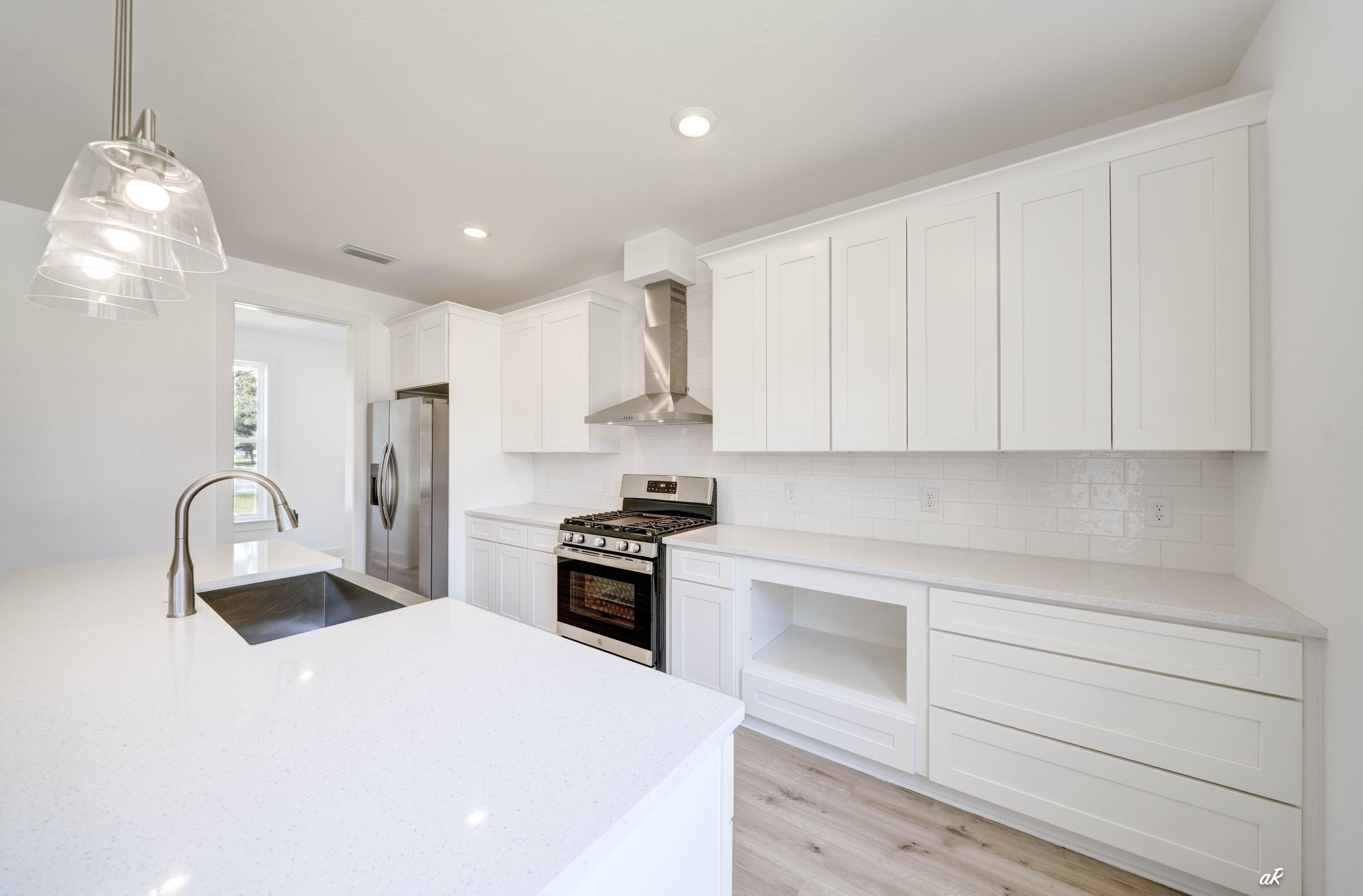 GRAND LAGOON BANKS - Residential