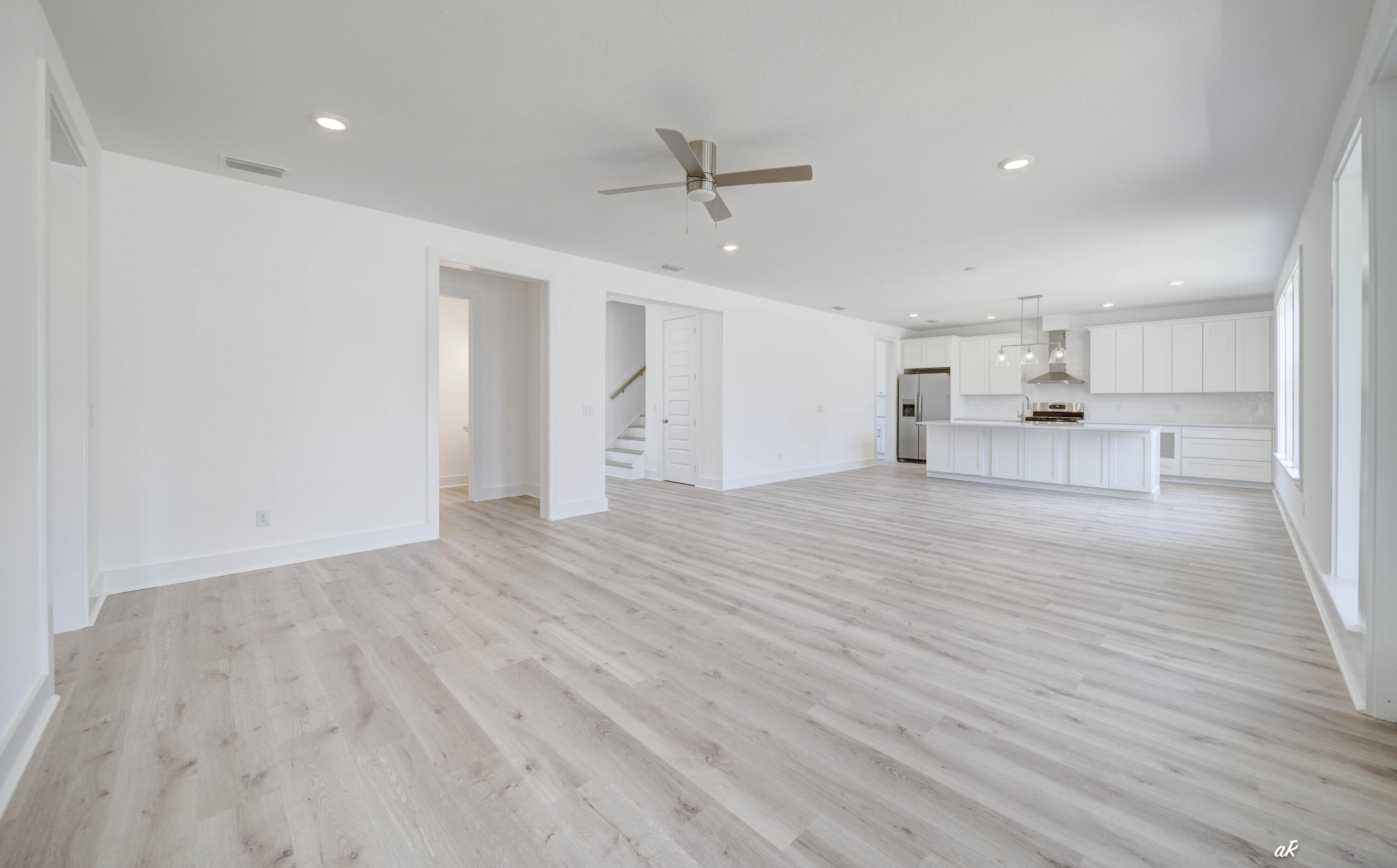 GRAND LAGOON BANKS - Residential