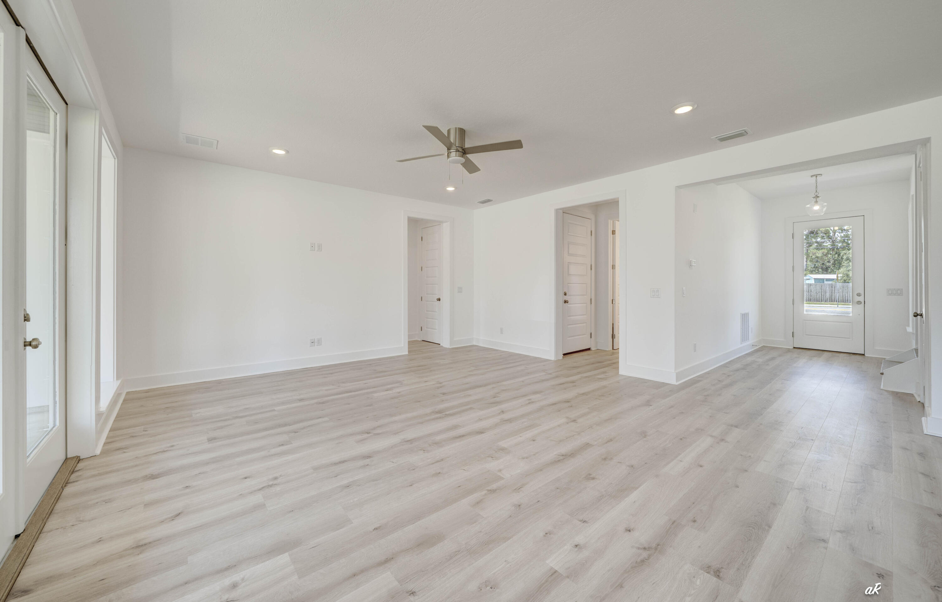 GRAND LAGOON BANKS - Residential