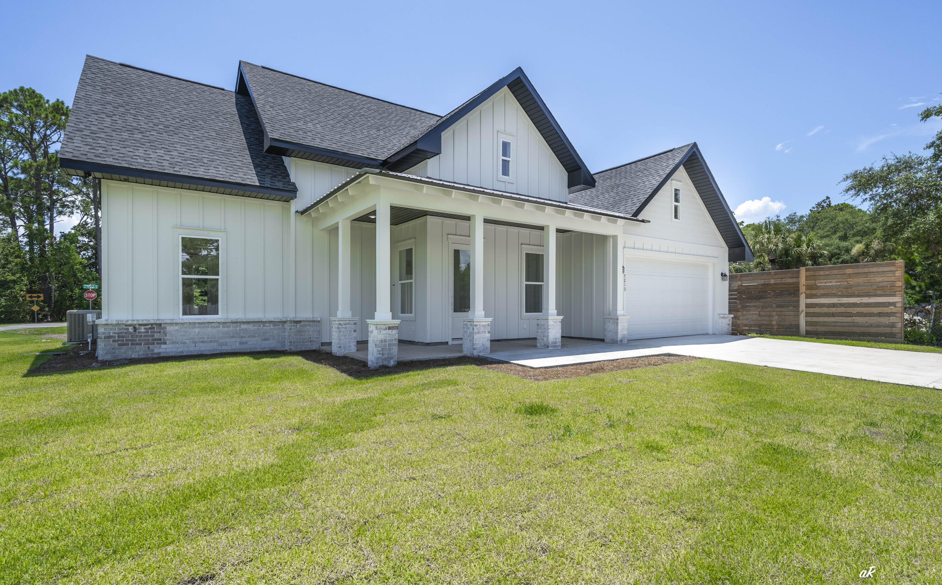 GRAND LAGOON BANKS - Residential