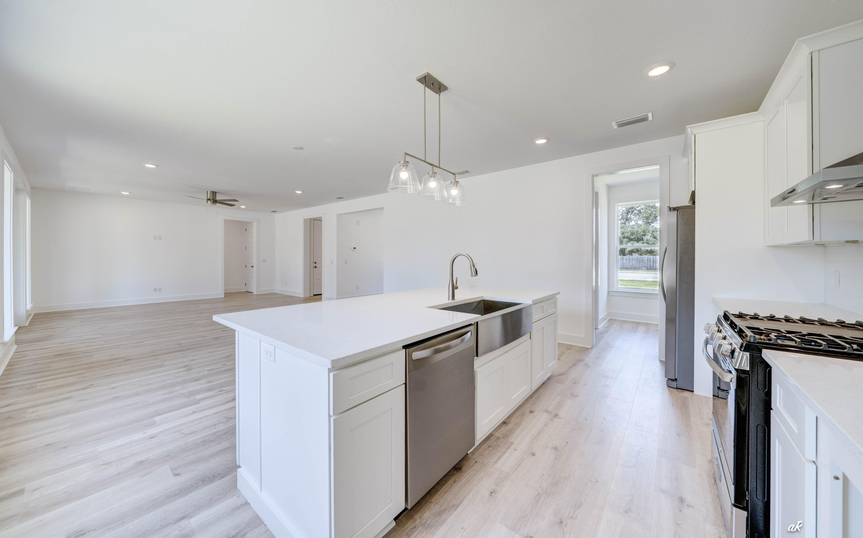 GRAND LAGOON BANKS - Residential