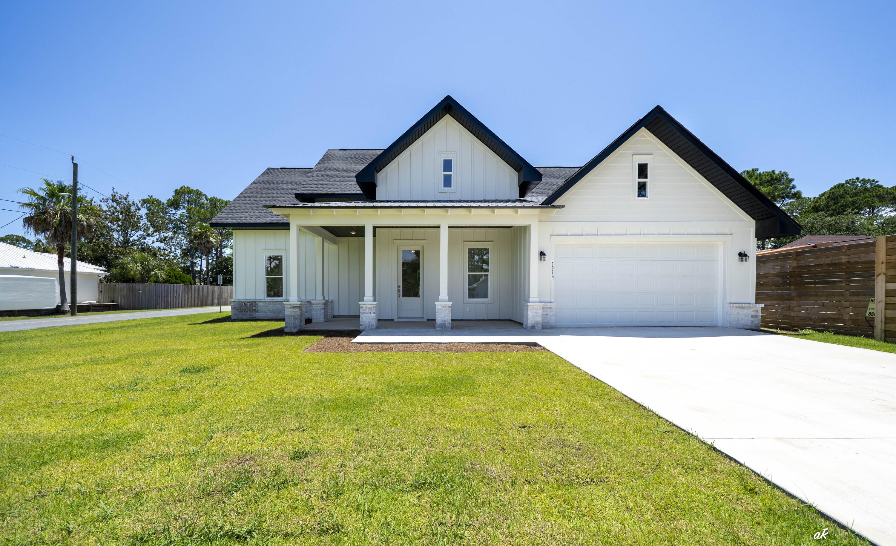 GRAND LAGOON BANKS - Residential