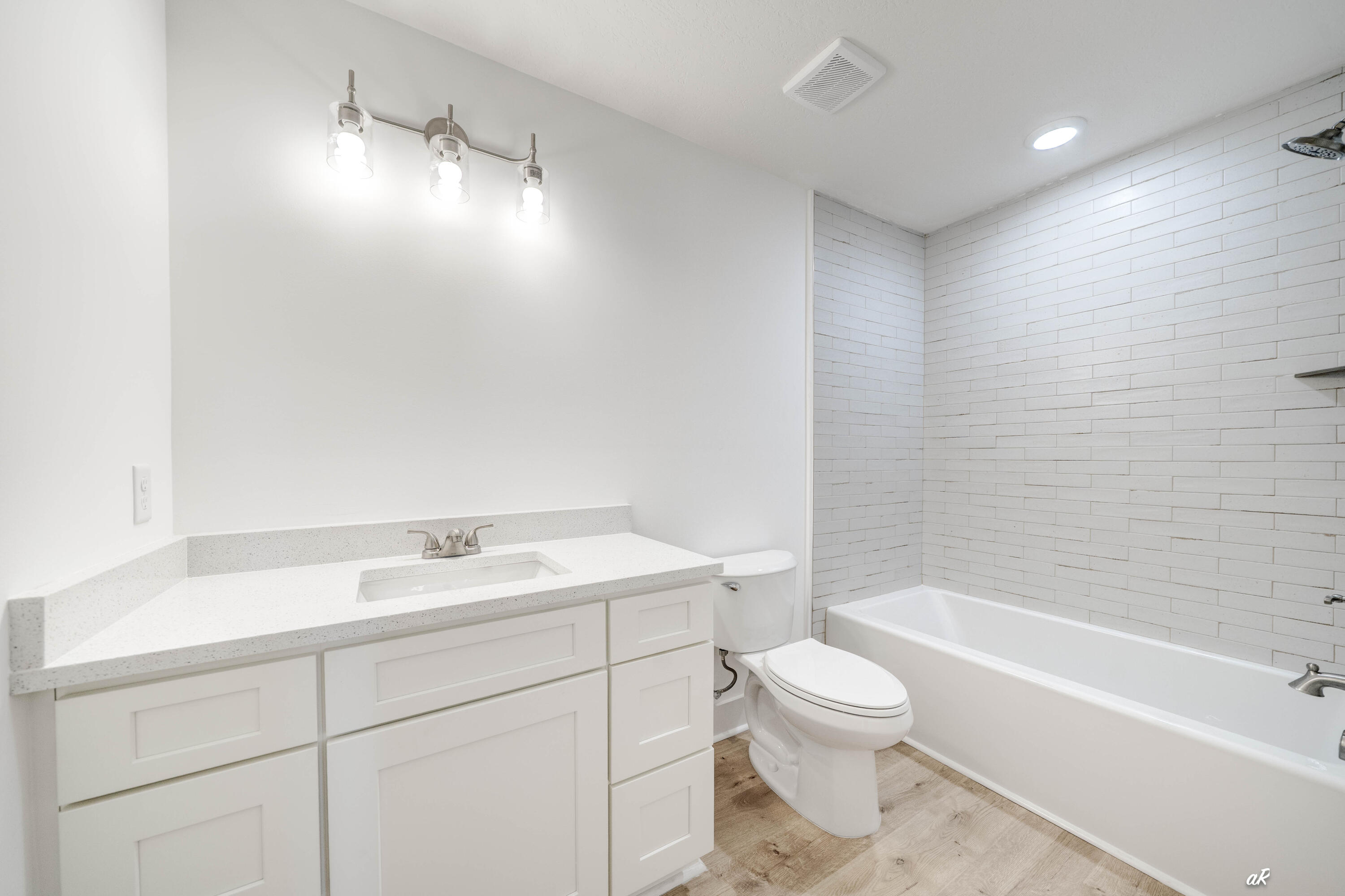 GRAND LAGOON BANKS - Residential