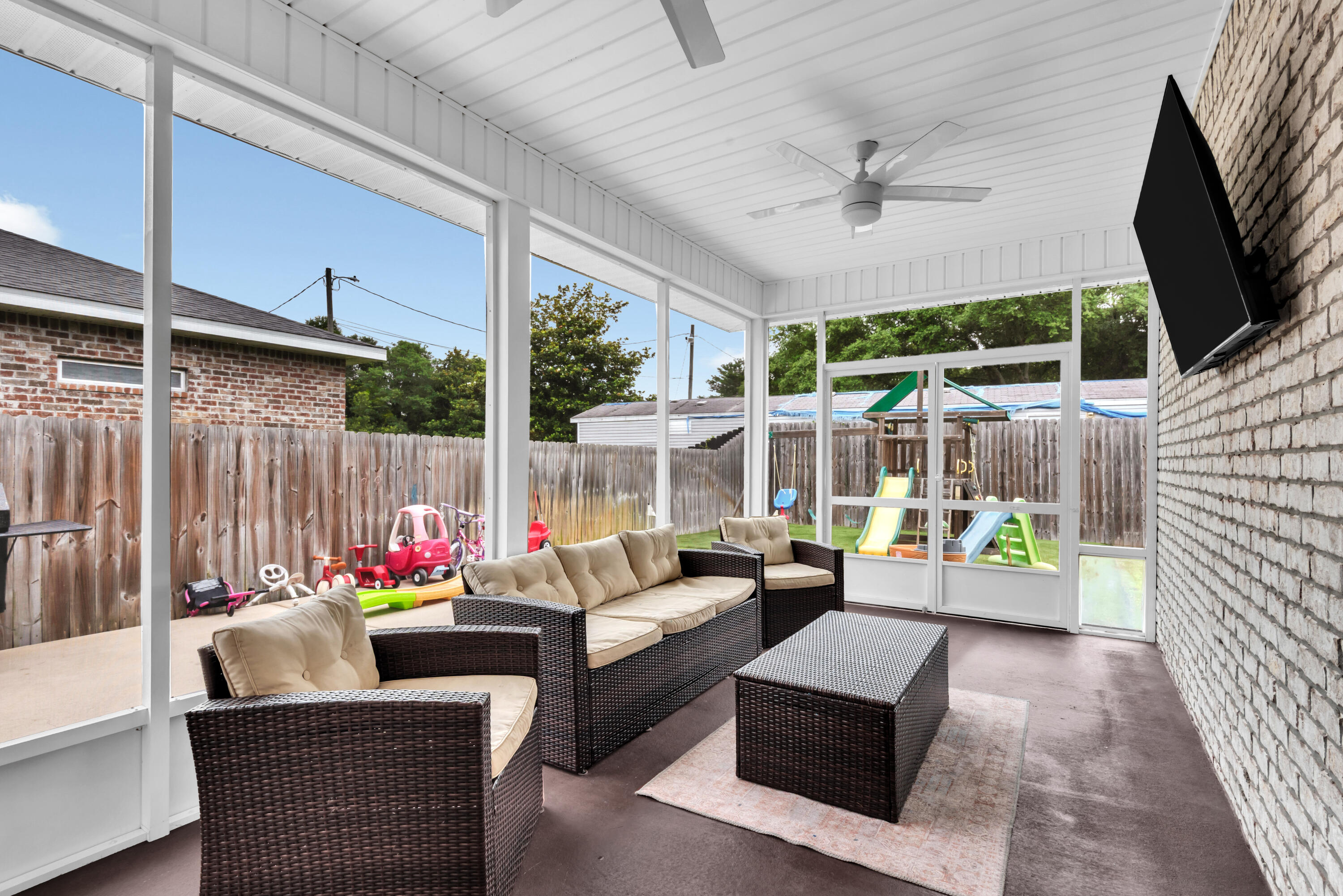 WYNNEHAVEN BCH EST - Residential