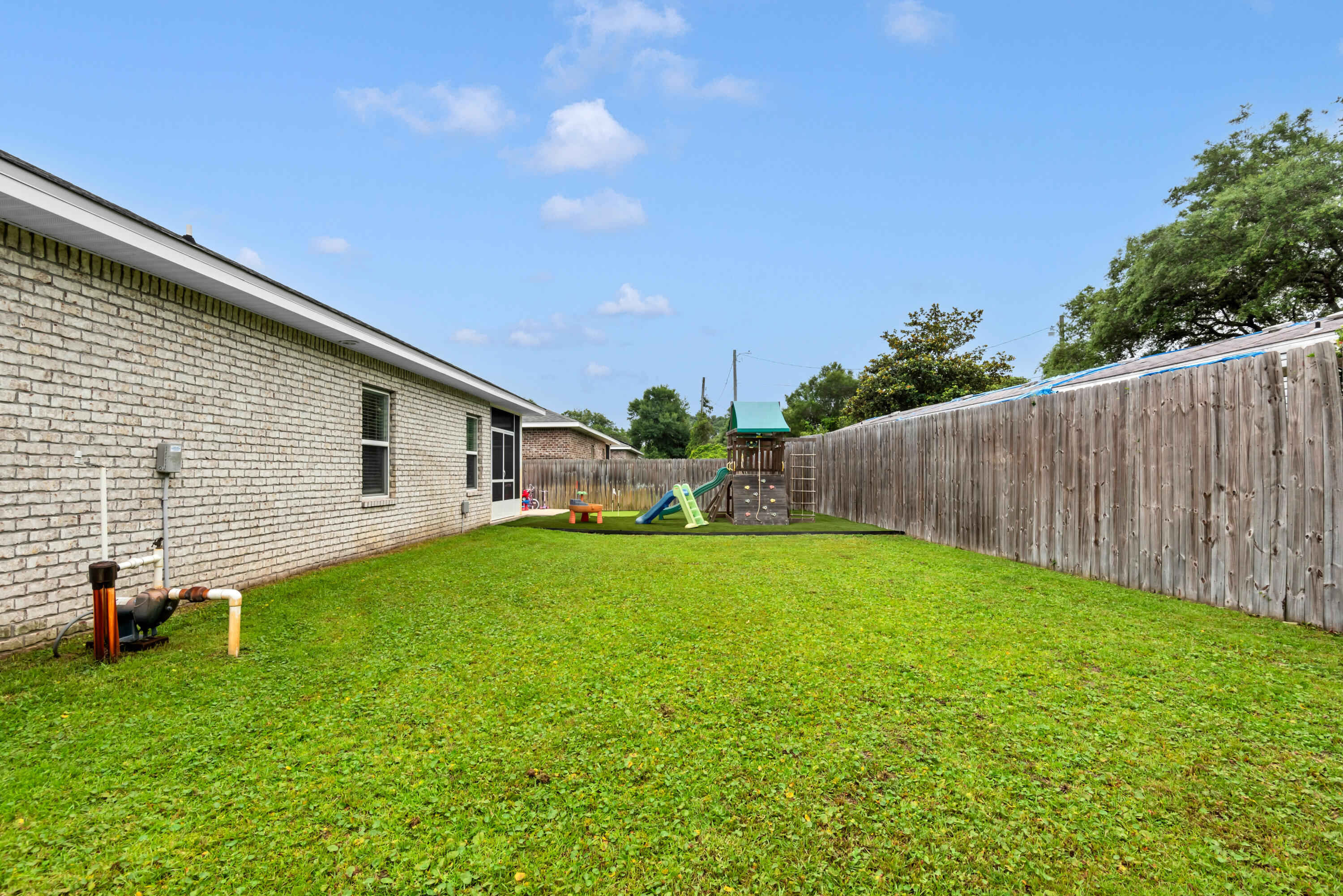 WYNNEHAVEN BCH EST - Residential