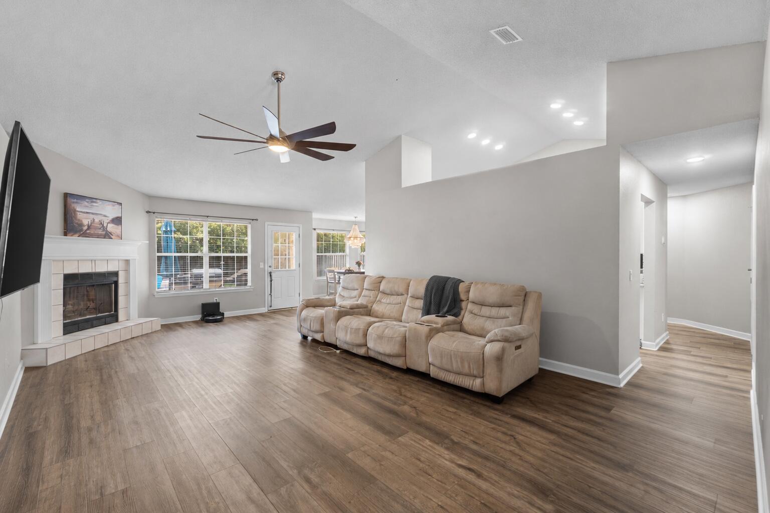 MARION MANOR - Residential