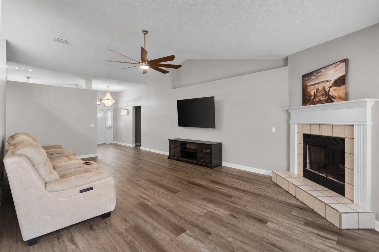 MARION MANOR - Residential