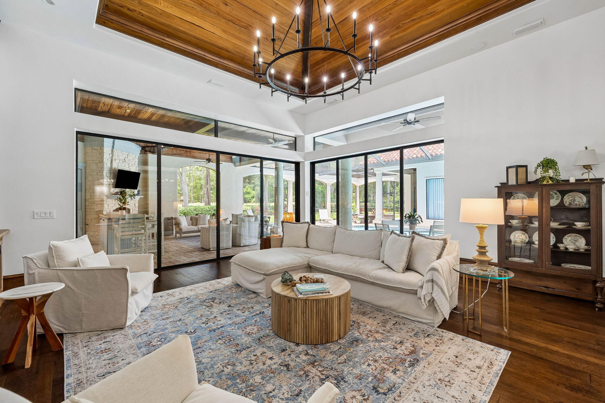 BURNT PINE - Residential