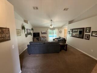 COUNTRYVIEW ESTATES 4TH ADDN PH 6 - Residential Lease
