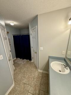 COUNTRYVIEW ESTATES 4TH ADDN PH 6 - Residential Lease