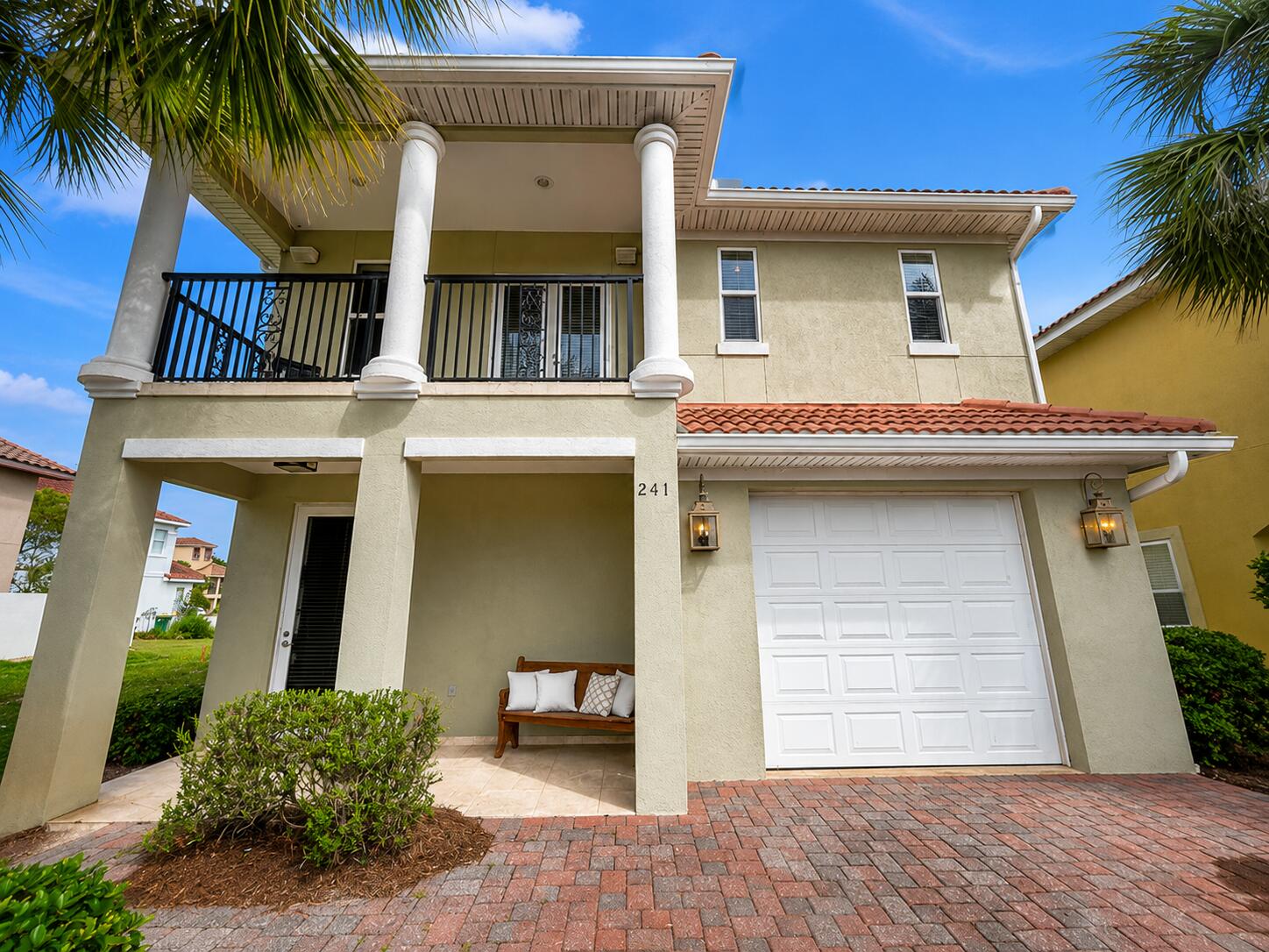 CALUSA BAY S/D - Residential Lease