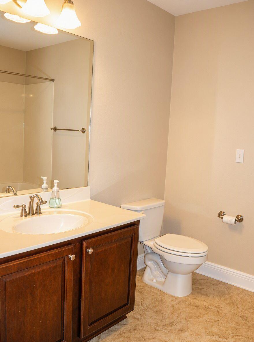 WALTON OAKS - Residential