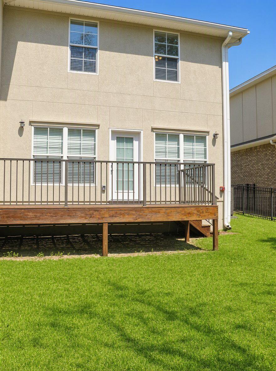 WALTON OAKS - Residential
