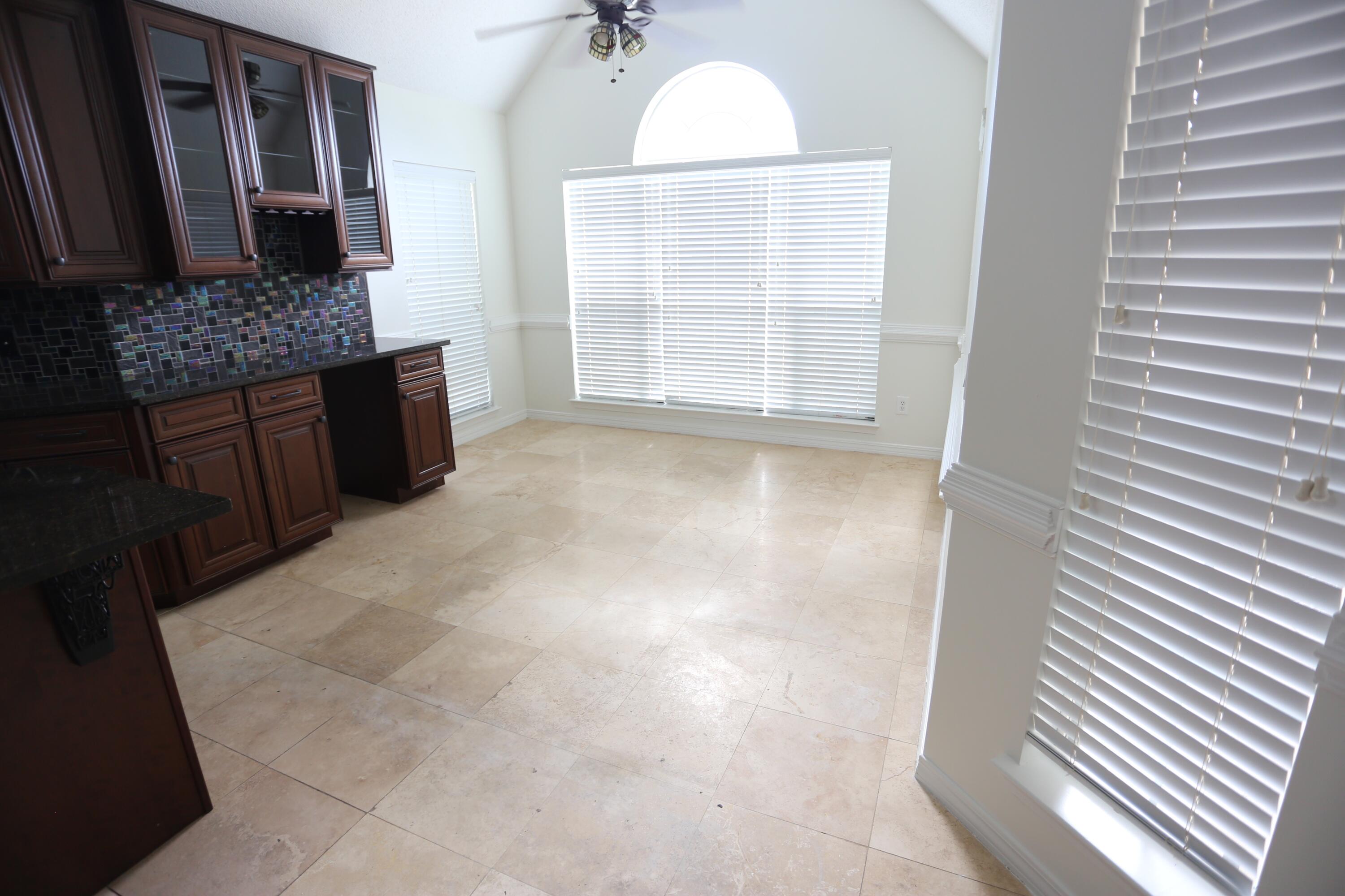 HARBOR BREEZE - Residential