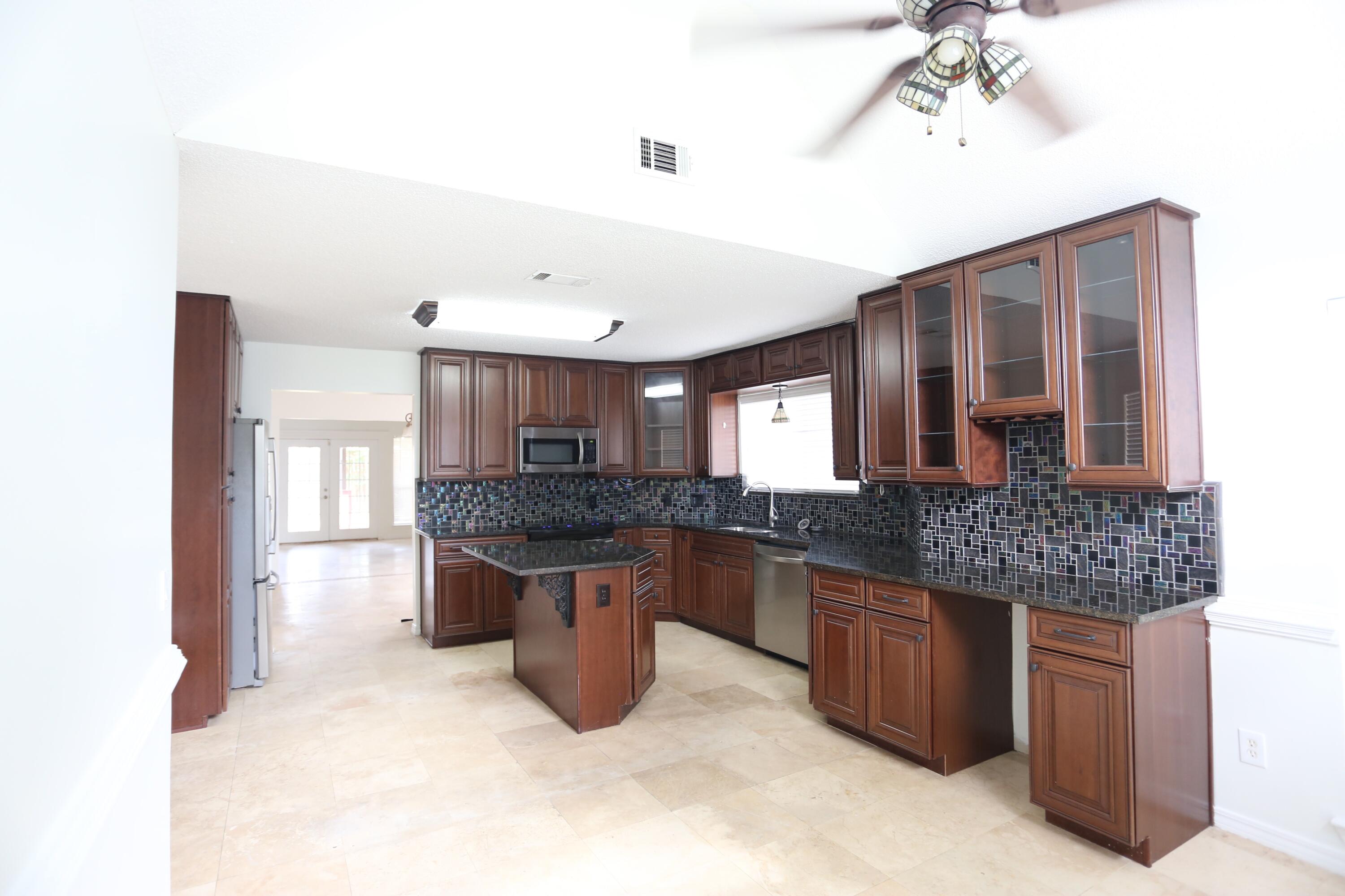 HARBOR BREEZE - Residential