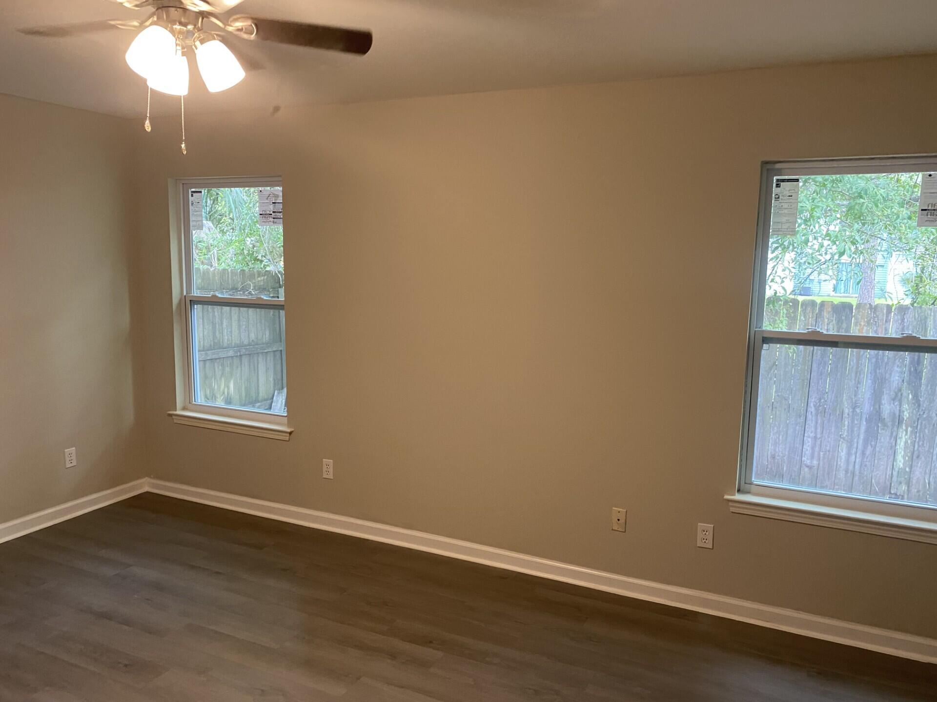 EMERALD ESTATES - Residential