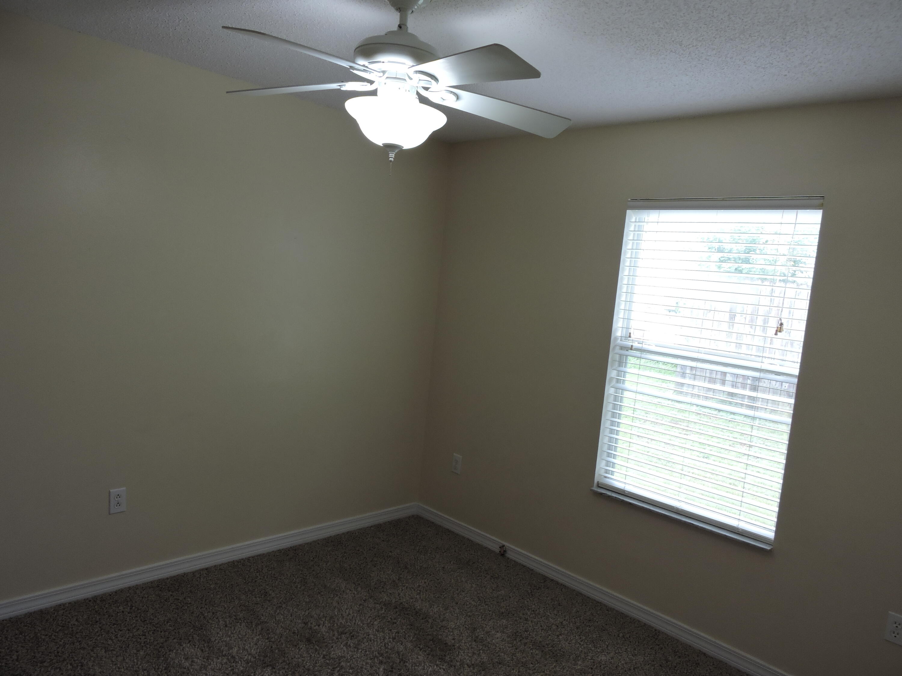 RIDGE CREST PH II - Residential Lease
