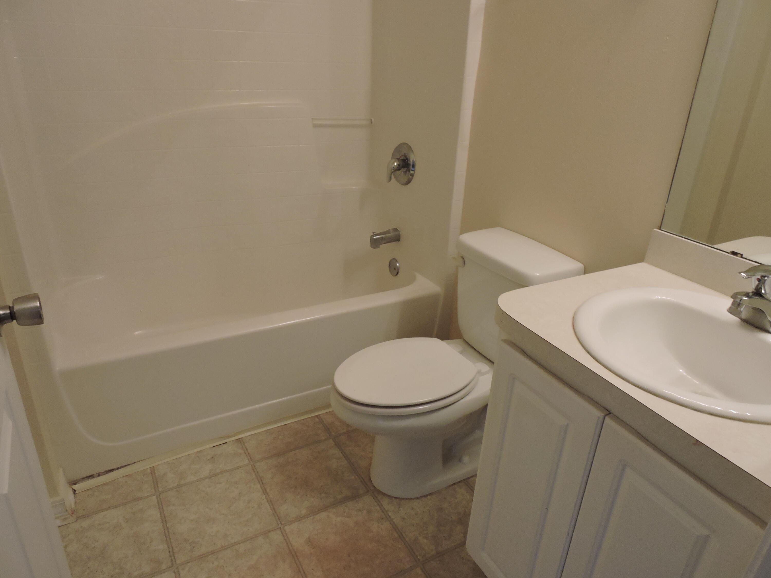 RIDGE CREST PH II - Residential Lease