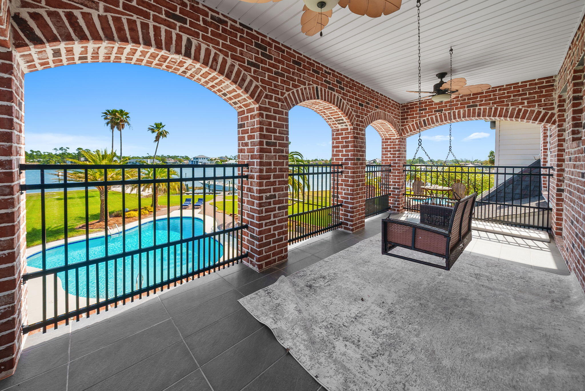 BAYWOOD SHORE ESTATES - Residential
