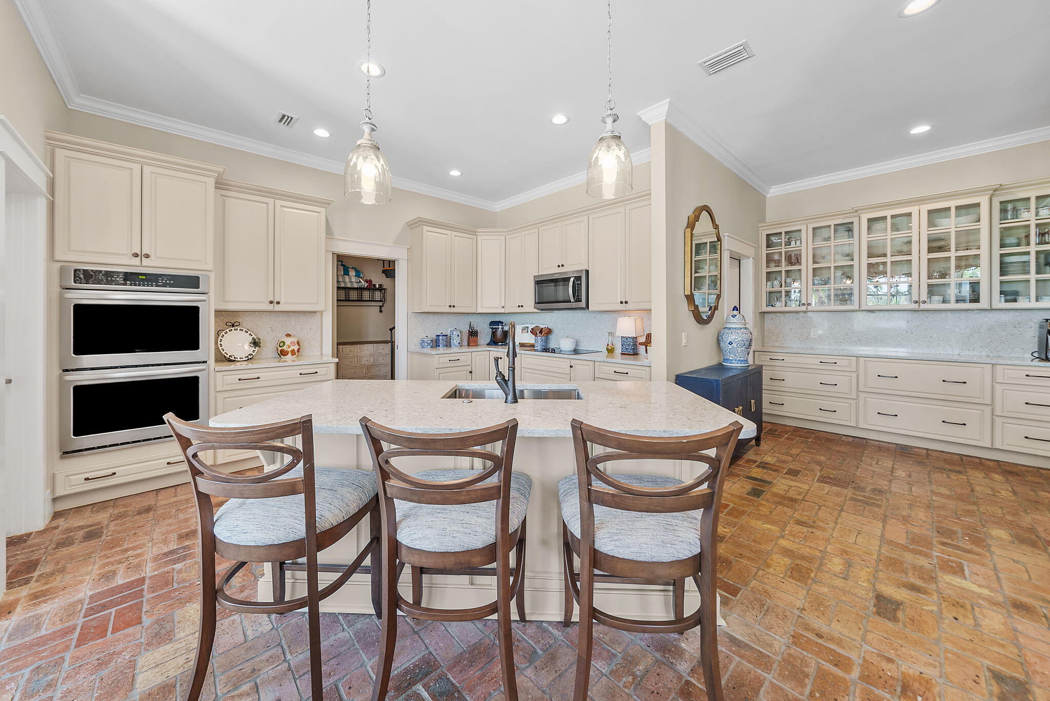 BAYWOOD SHORE ESTATES - Residential