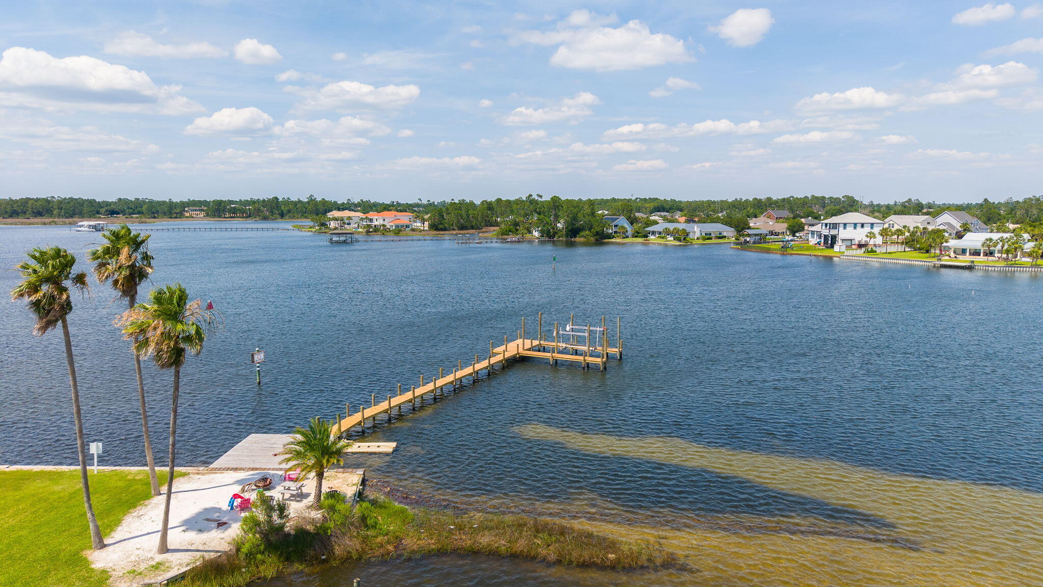 BAYWOOD SHORE ESTATES - Residential