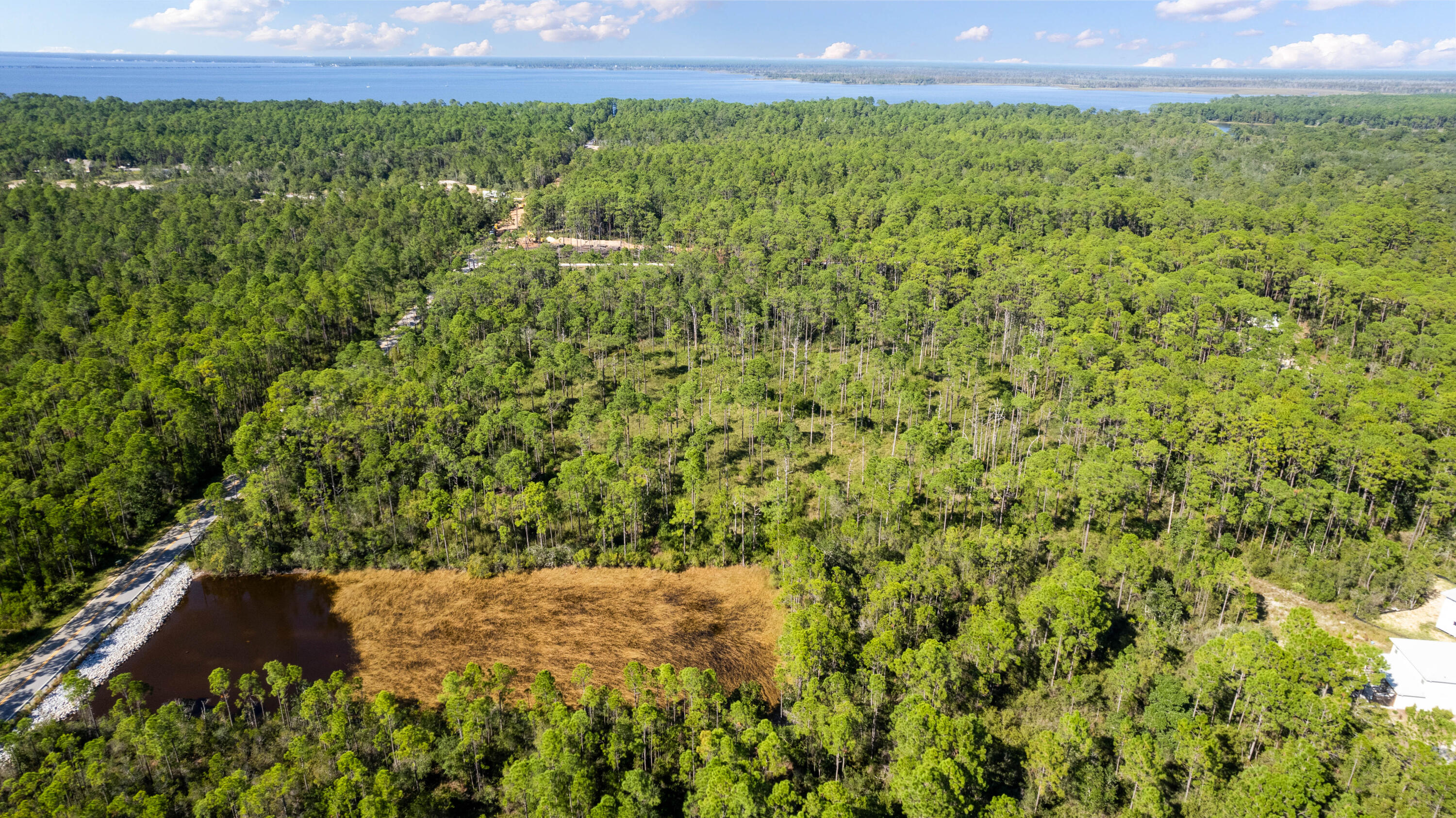 NO RECORDED SUBDIVISION - Land
