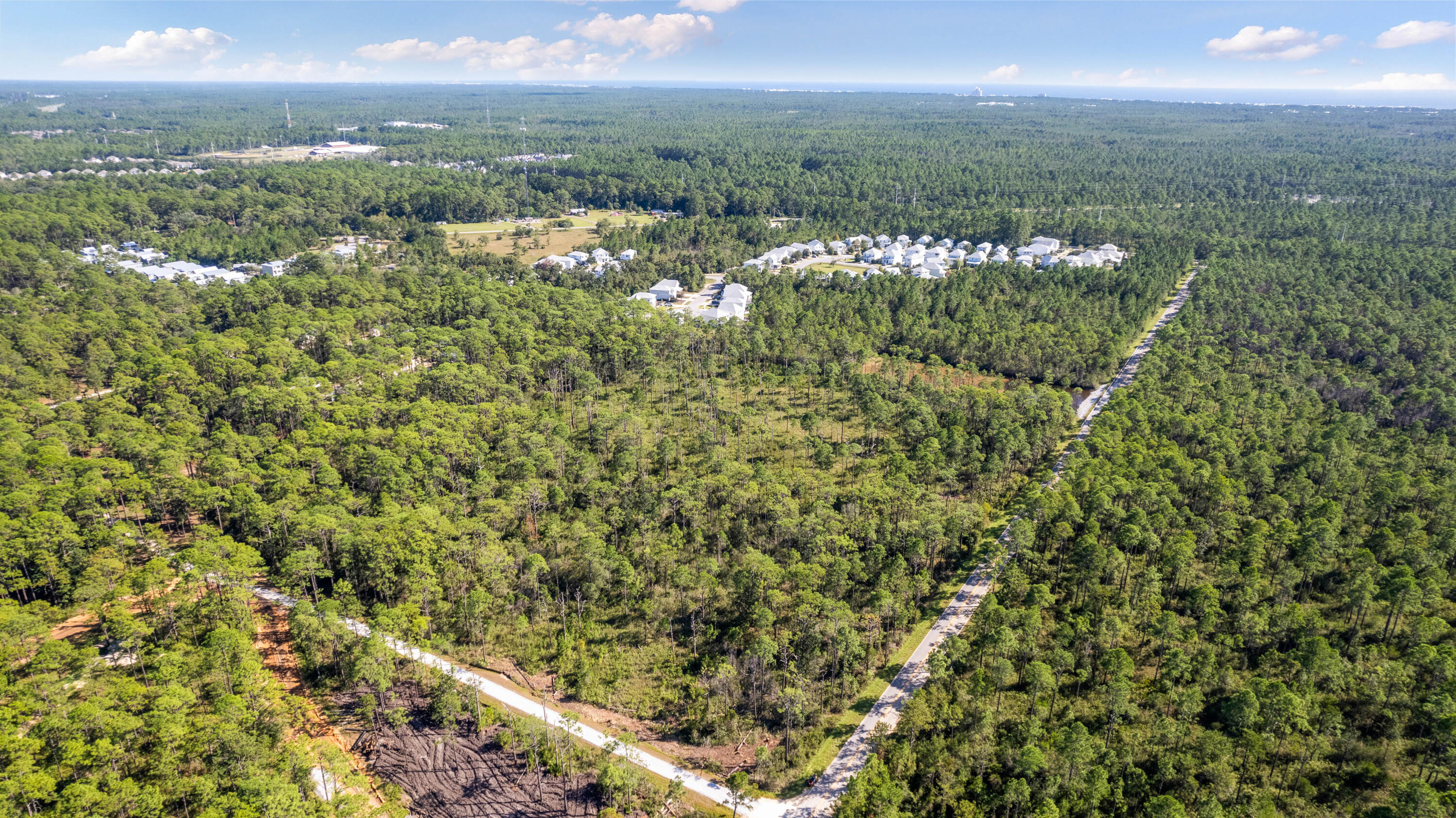 NO RECORDED SUBDIVISION - Land