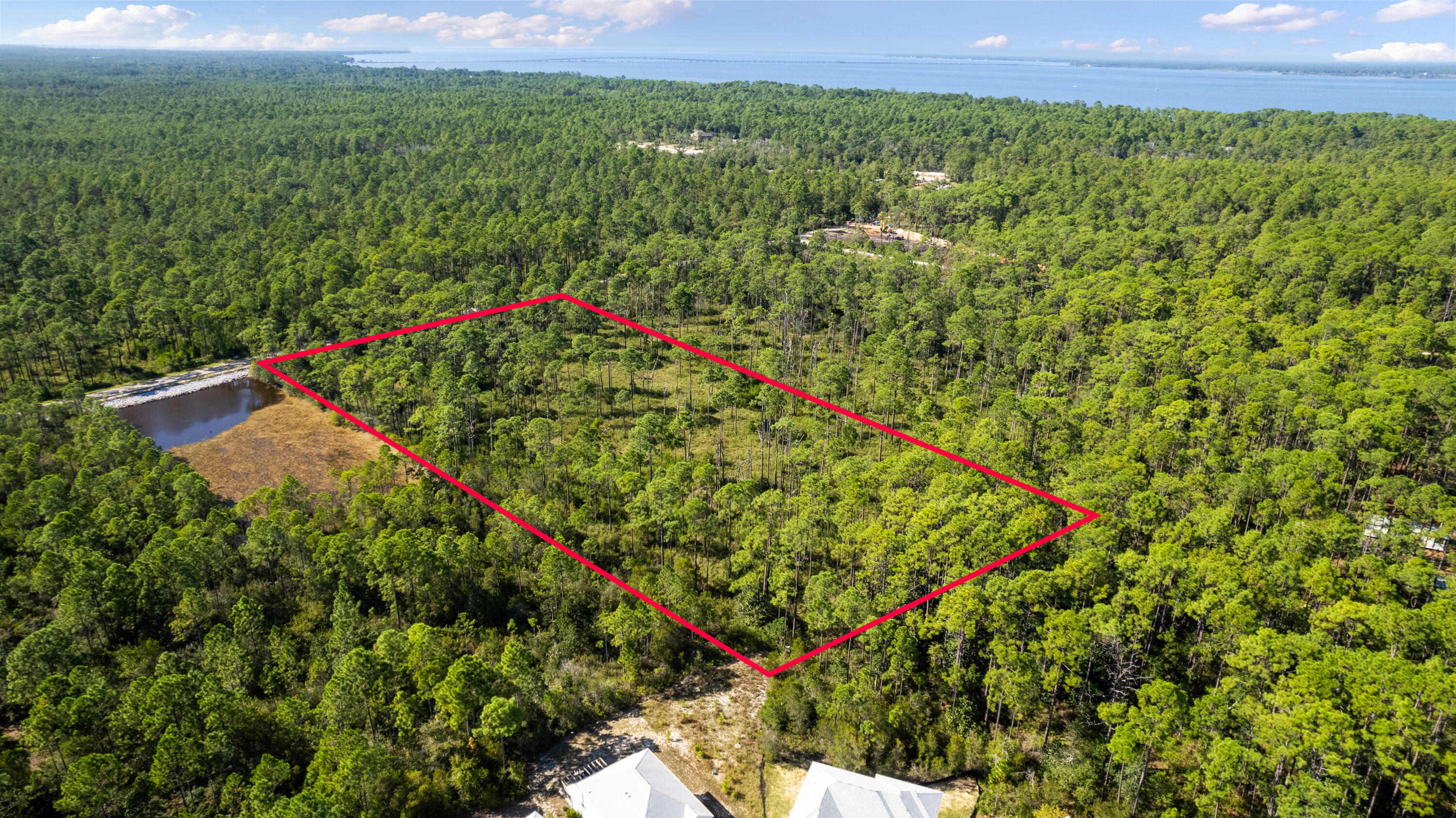 NO RECORDED SUBDIVISION - Land