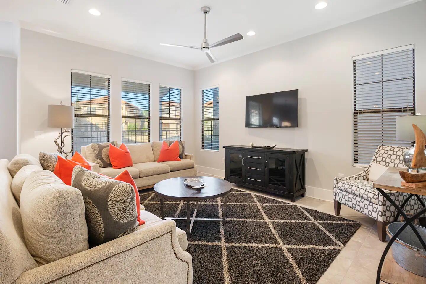 Villa Lago - Residential Lease