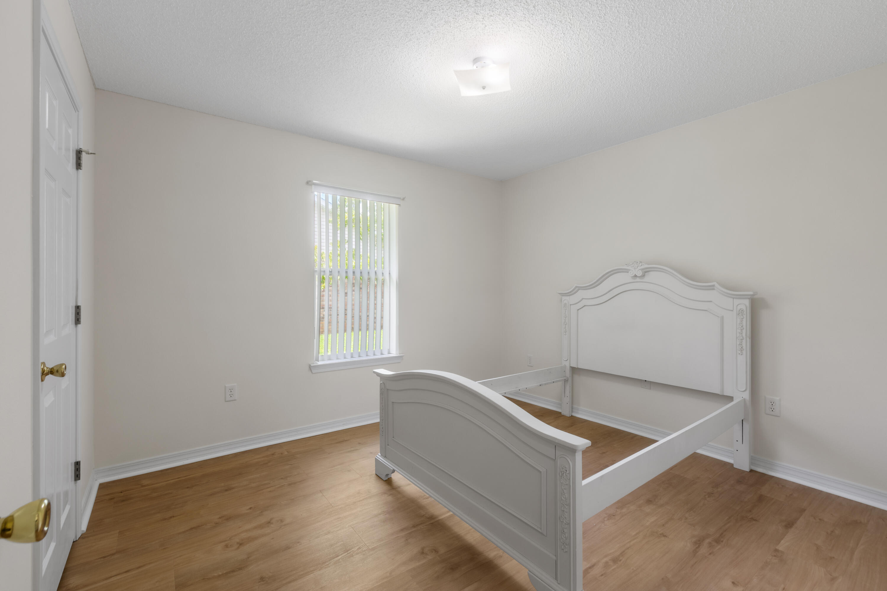 ASHBERRY WOODS - Residential