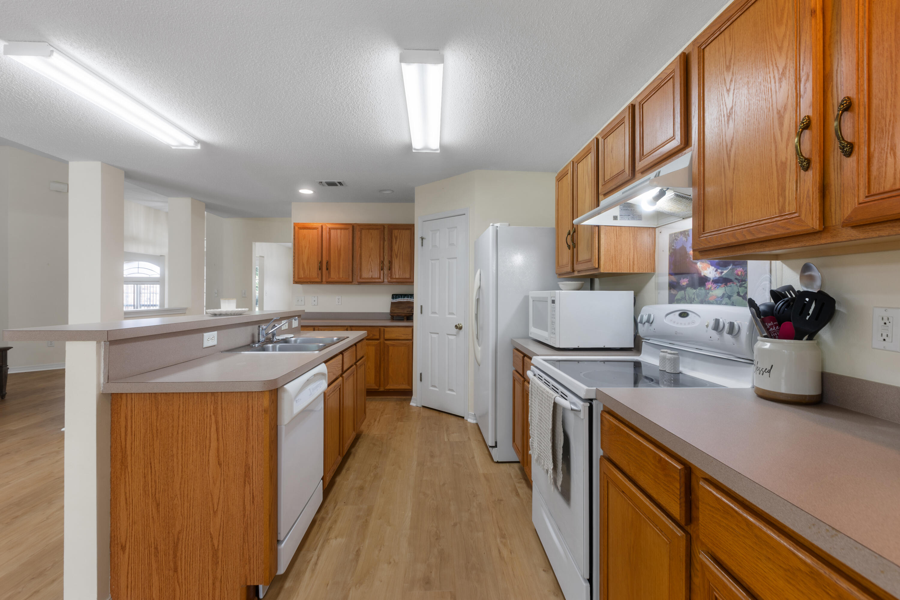 ASHBERRY WOODS - Residential