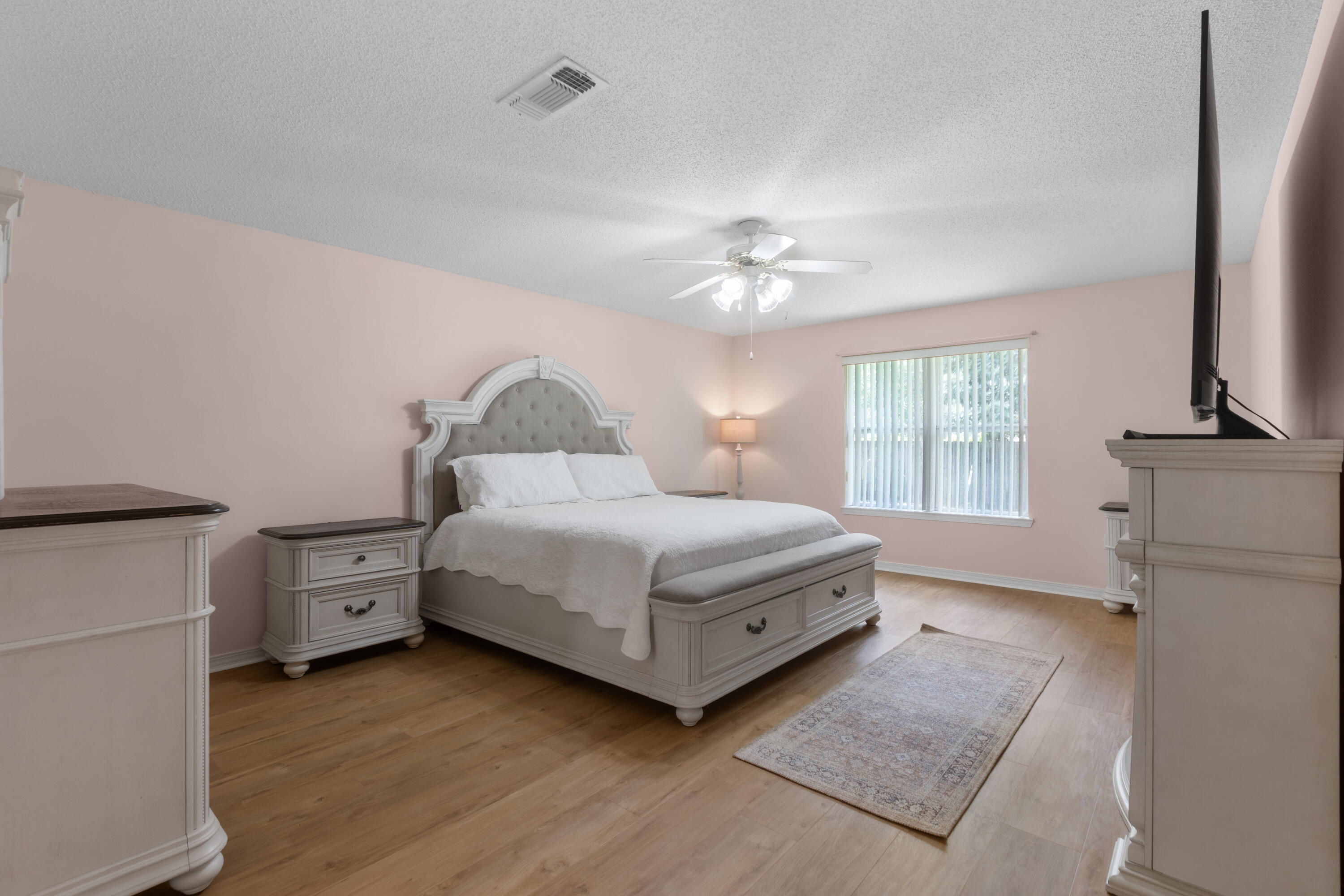 ASHBERRY WOODS - Residential