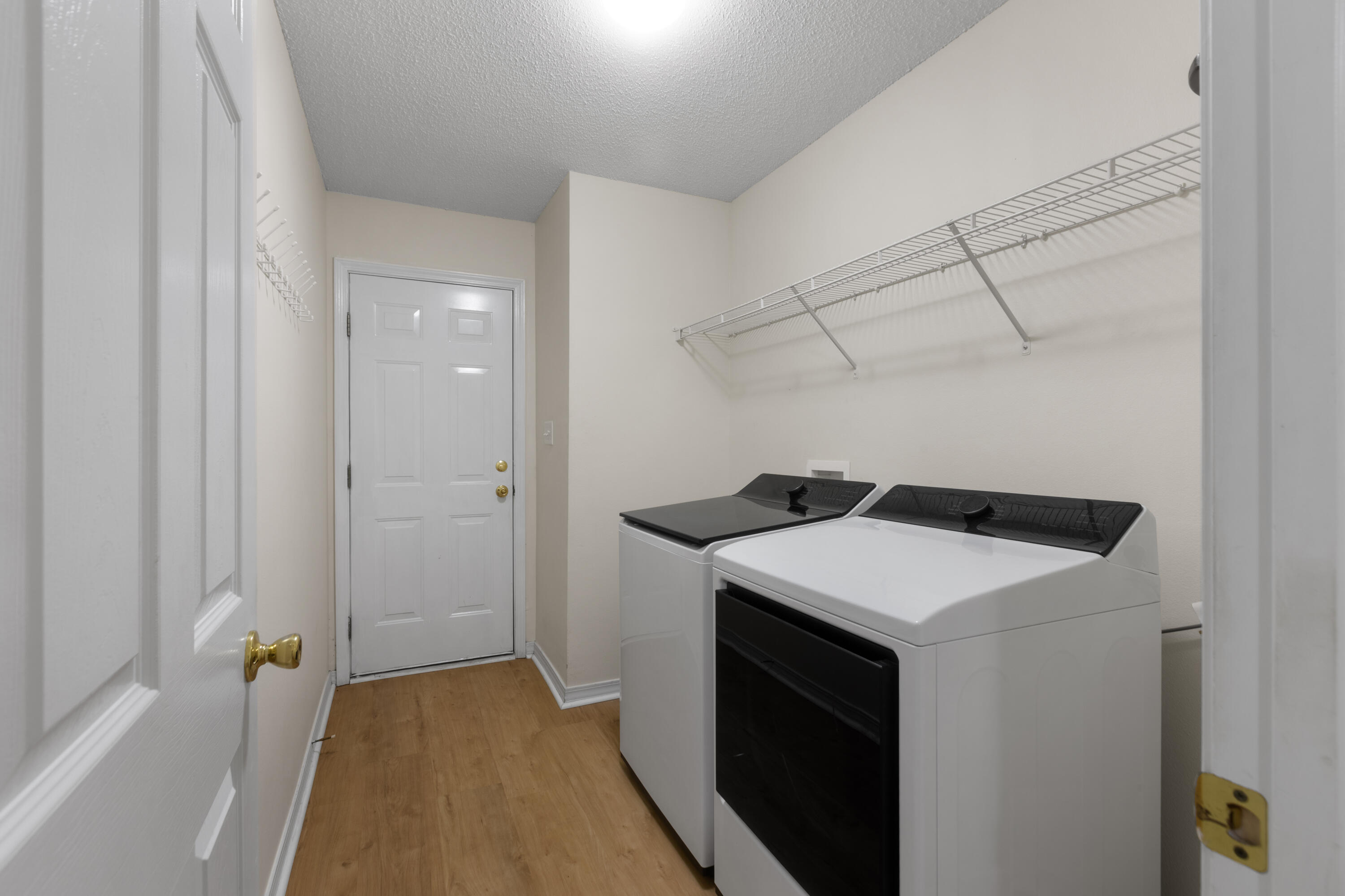 ASHBERRY WOODS - Residential