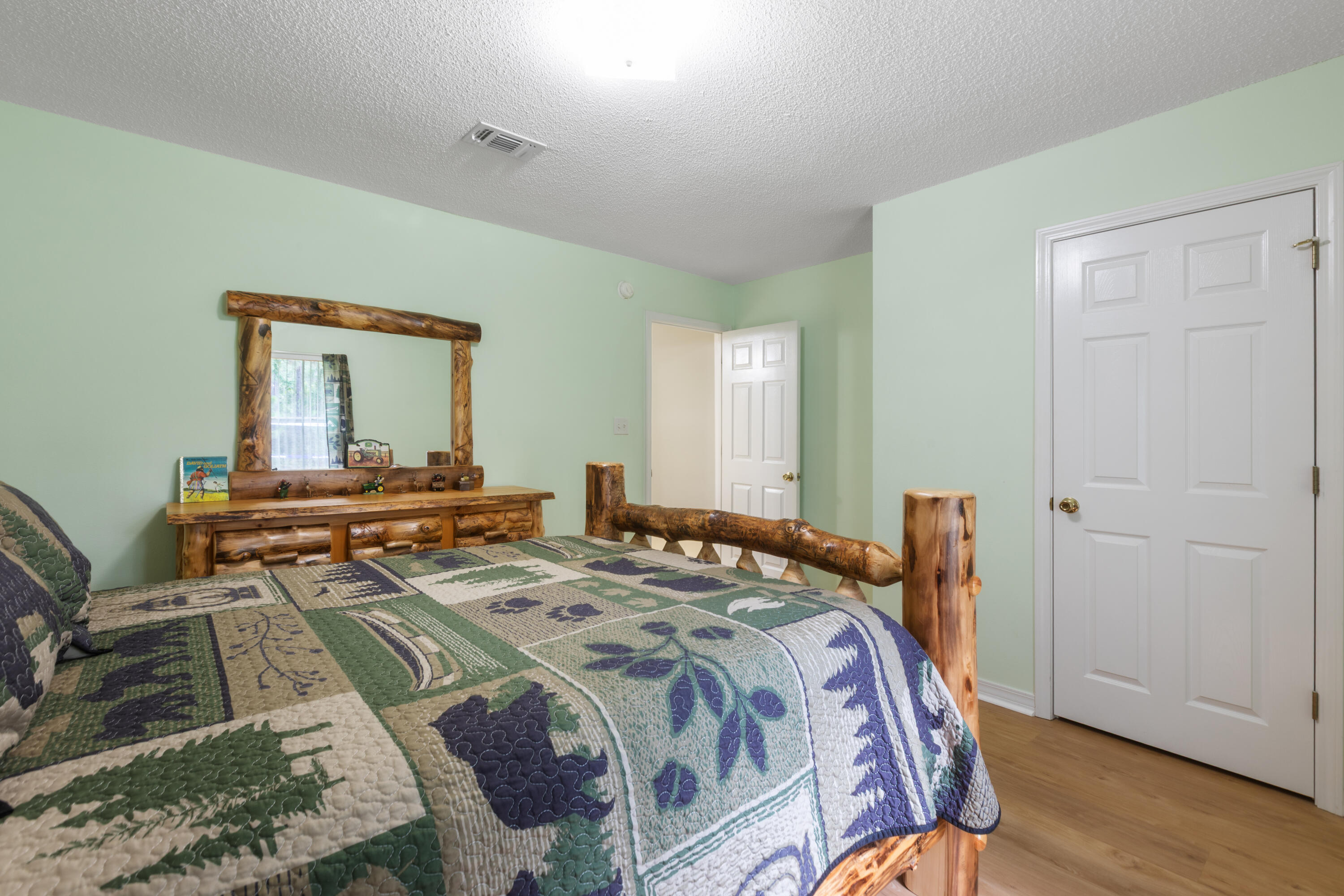 ASHBERRY WOODS - Residential