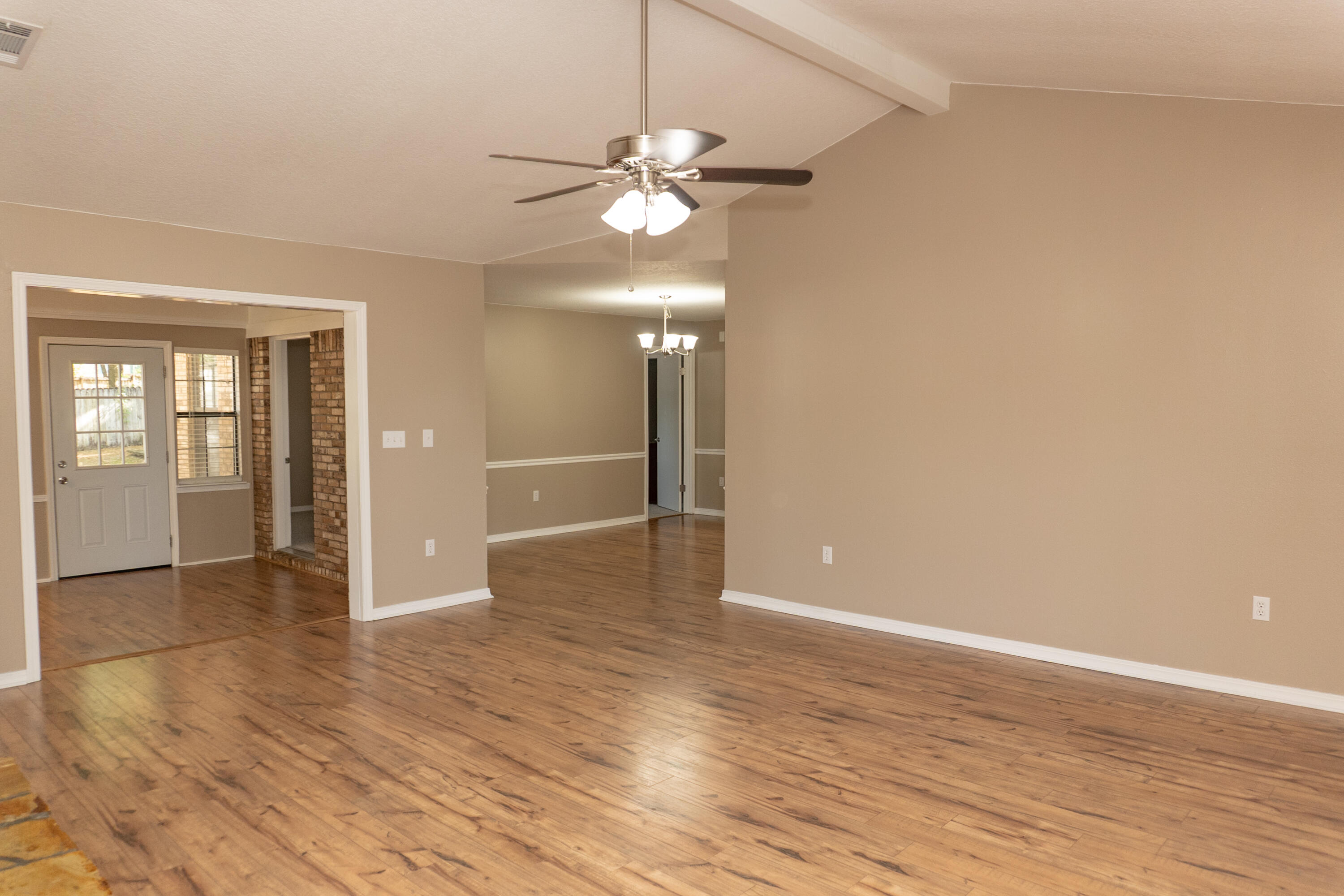 COUNTRYVIEW ESTATES - Residential Lease