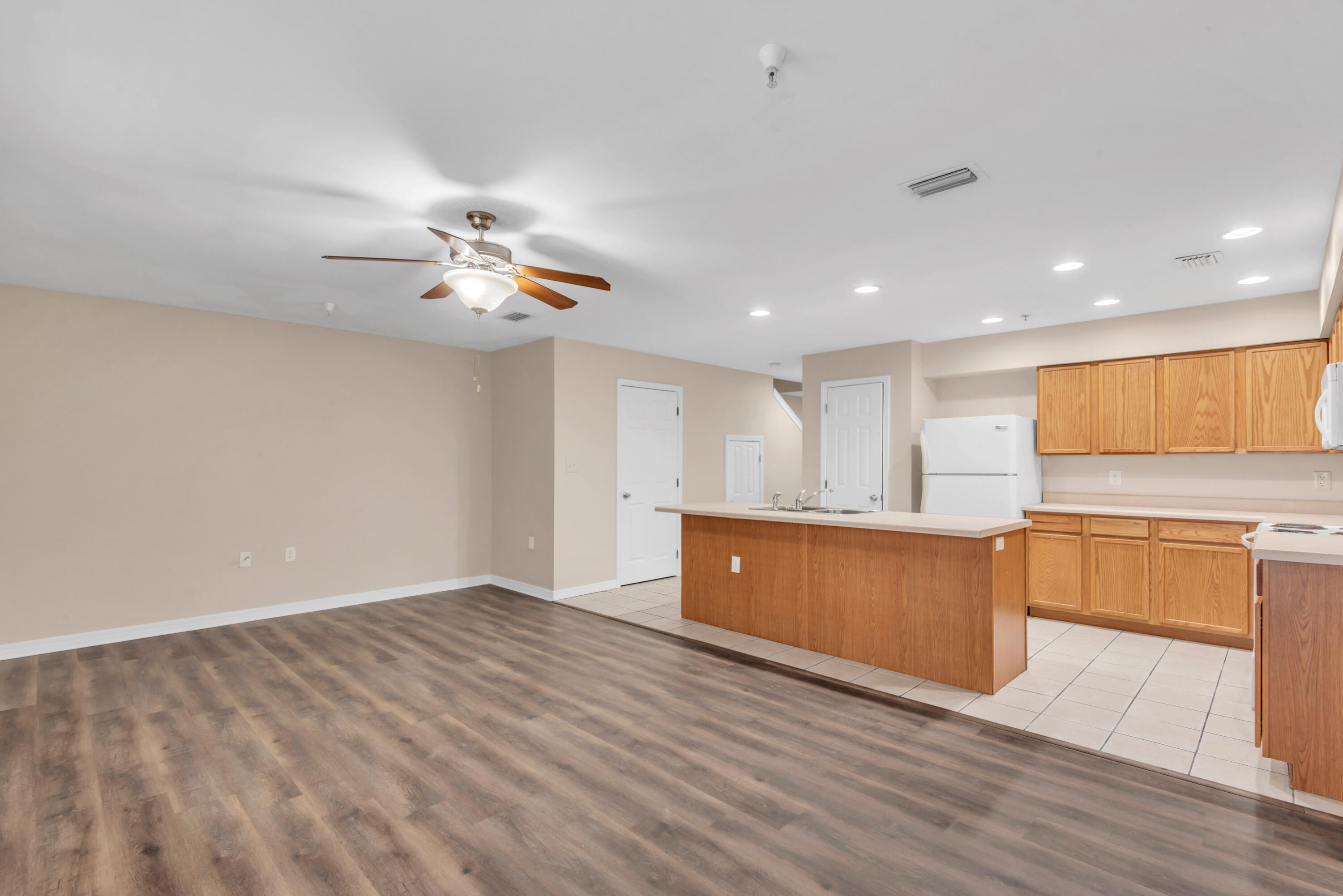 Wights parkway townhomes - Residential Lease