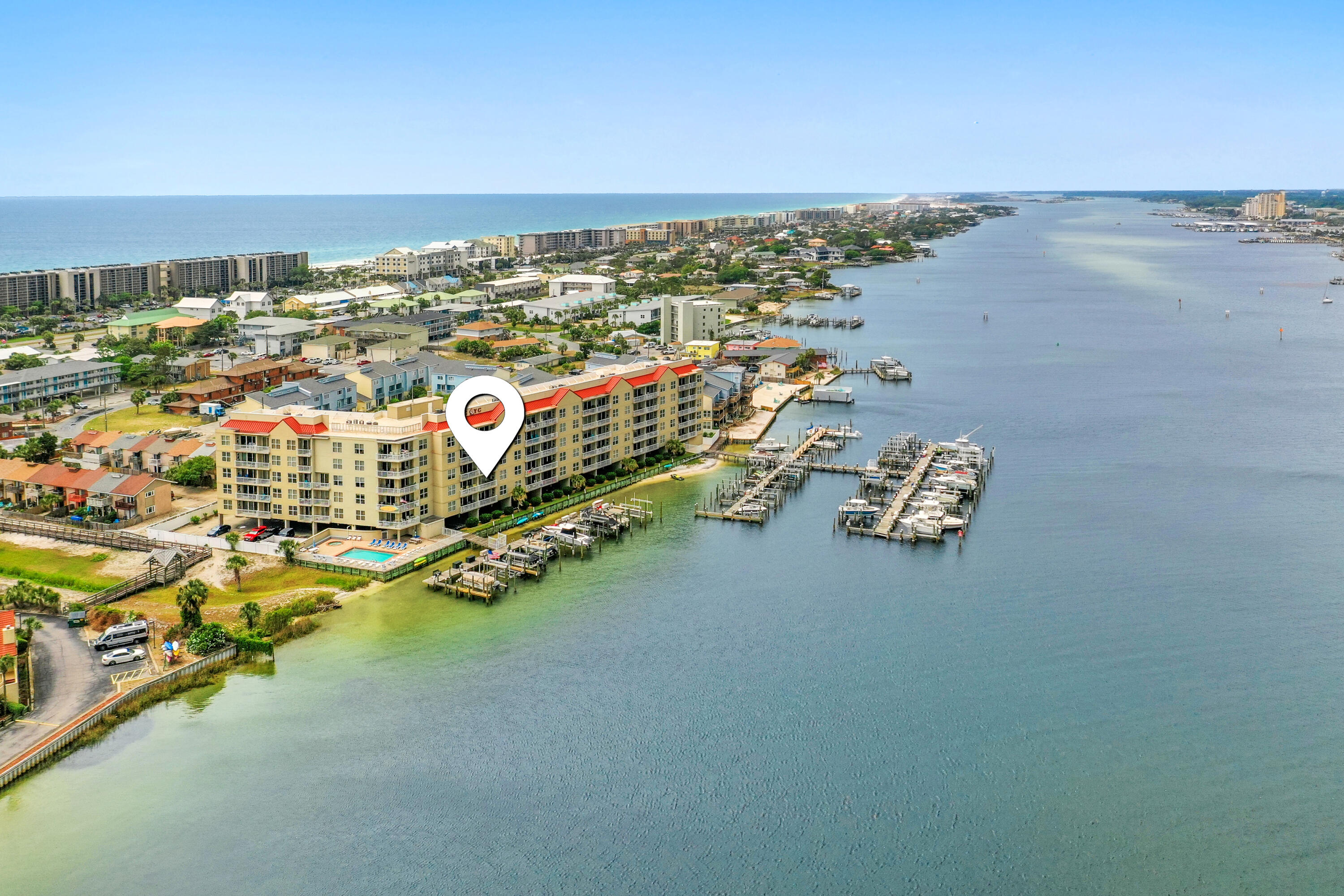 PALM COURT YACHT CLUB - Residential