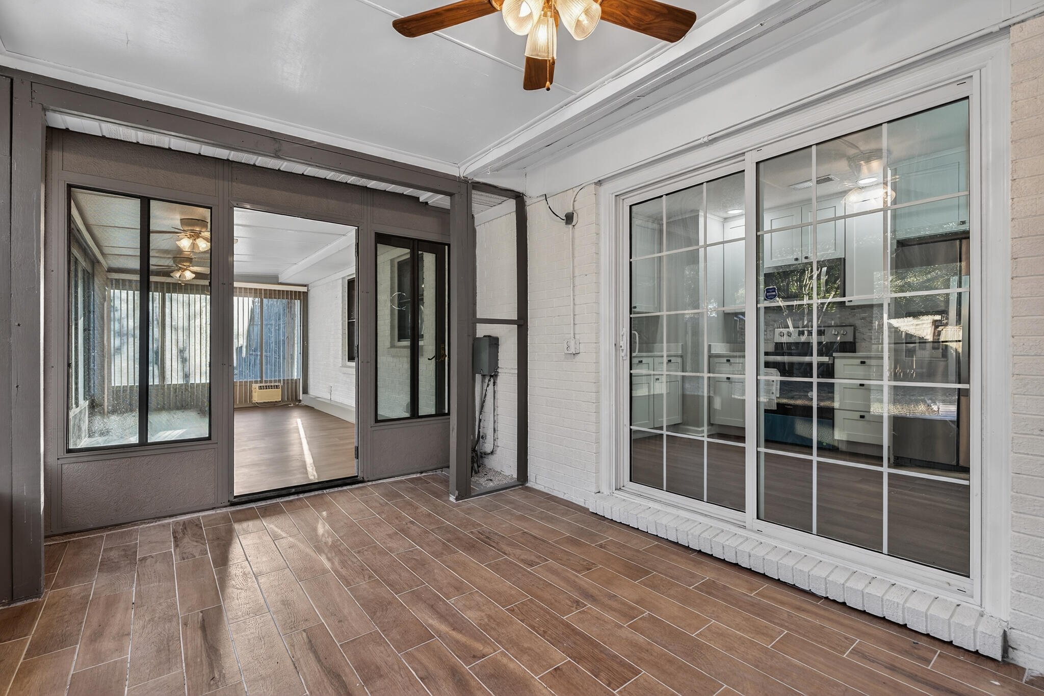 CAROL ANNE MANOR SUBDIVISION - Residential