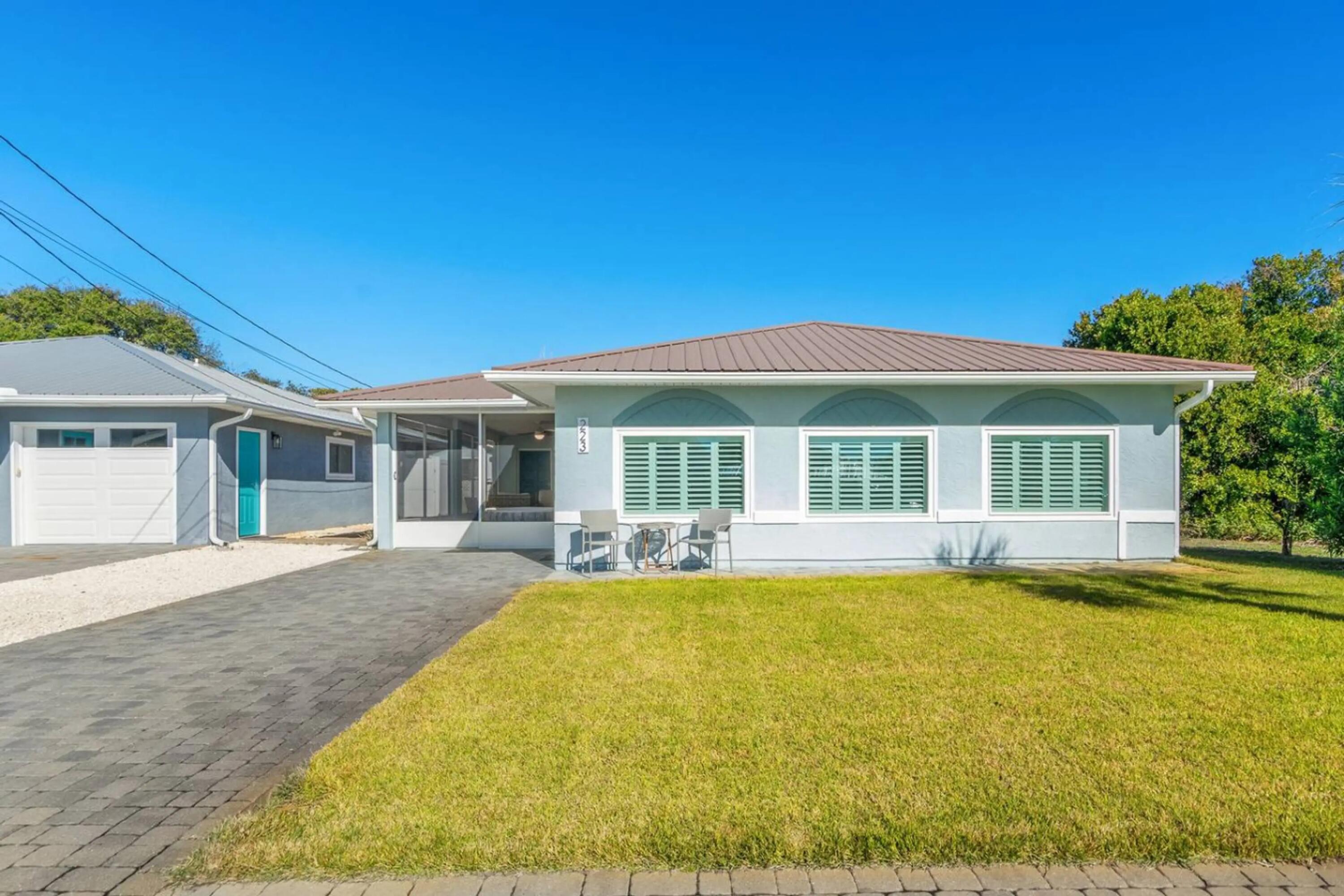 RIVIERA BEACH - Residential