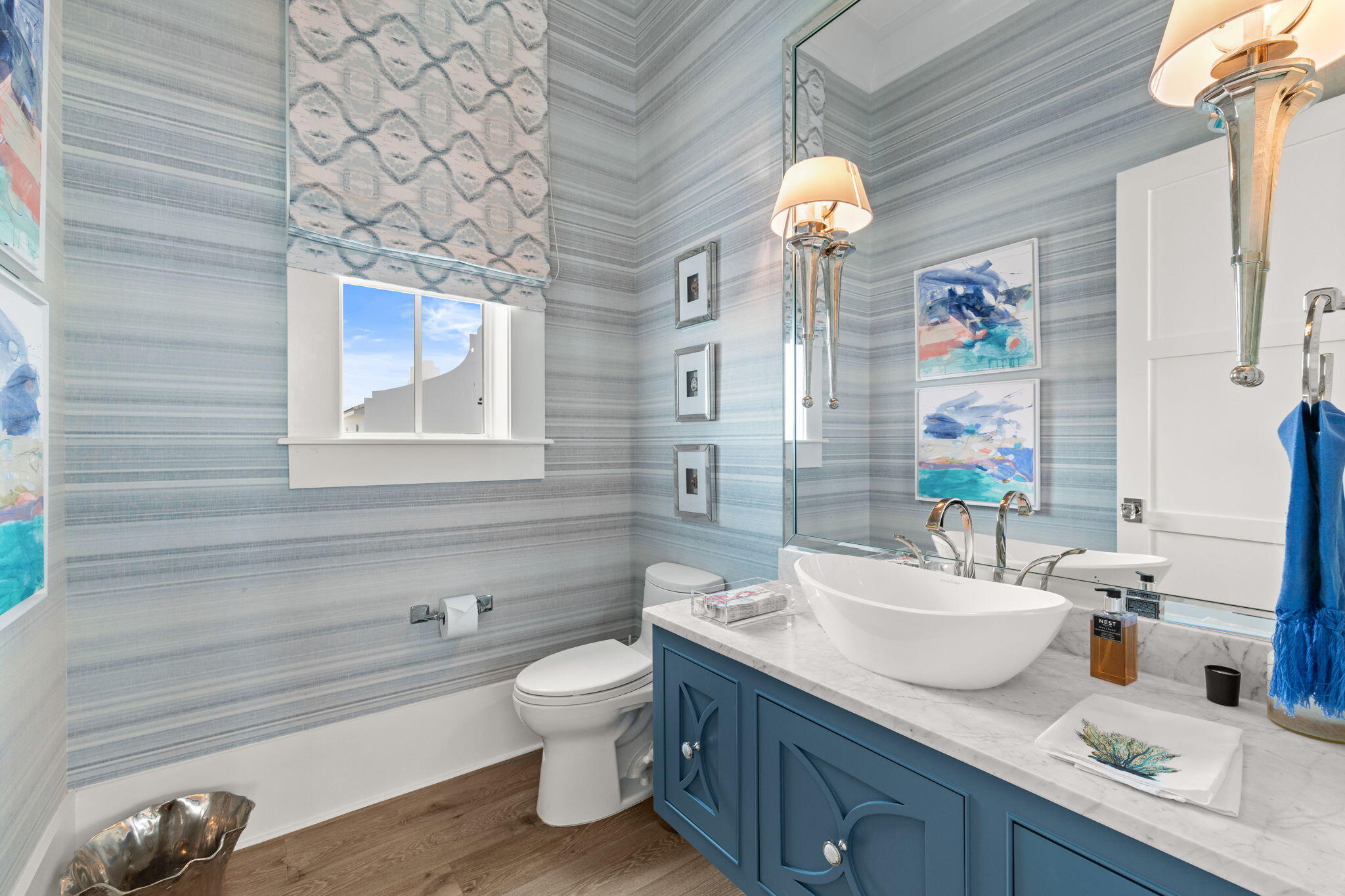 PARADISE BY THE SEA - Residential