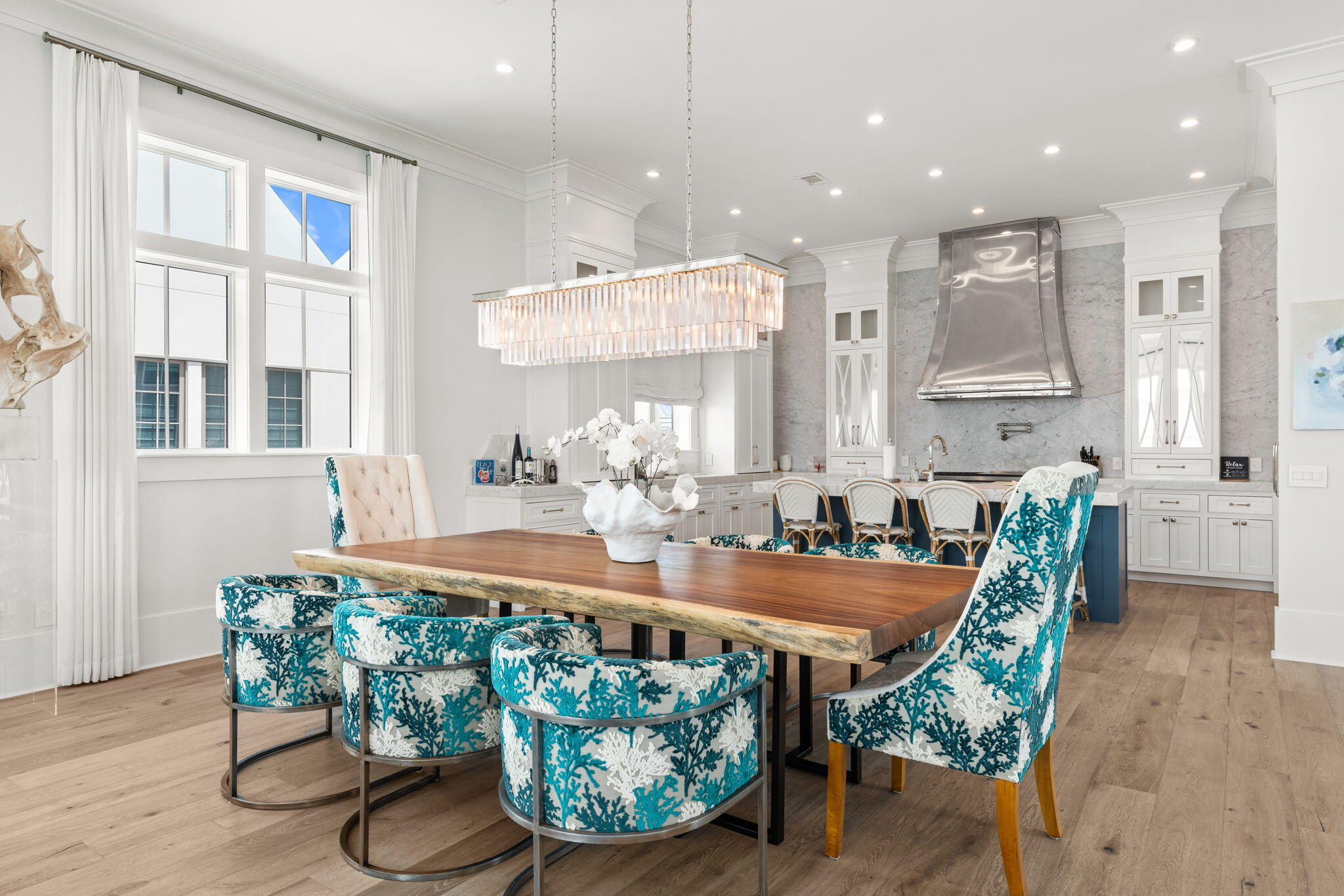 PARADISE BY THE SEA - Residential