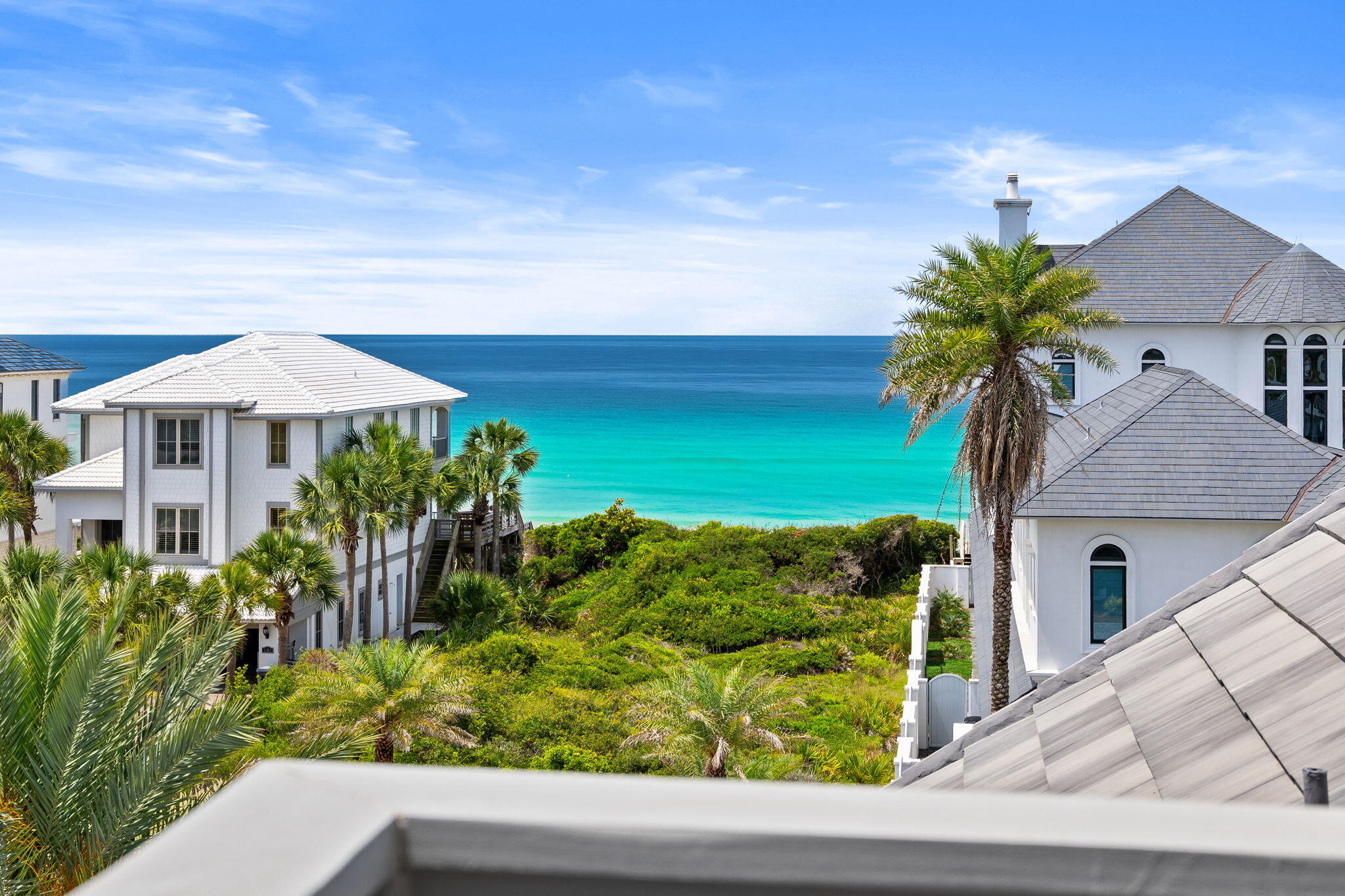 PARADISE BY THE SEA - Residential