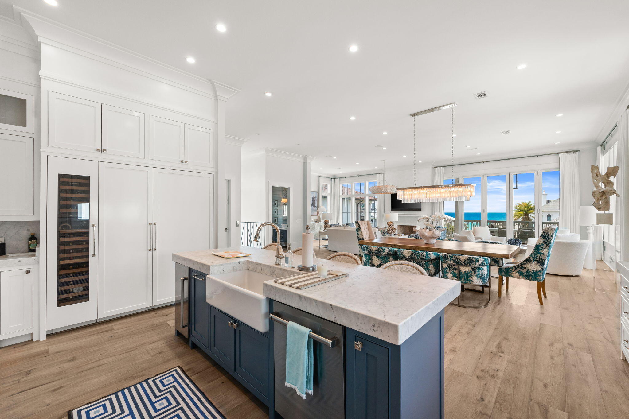 PARADISE BY THE SEA - Residential