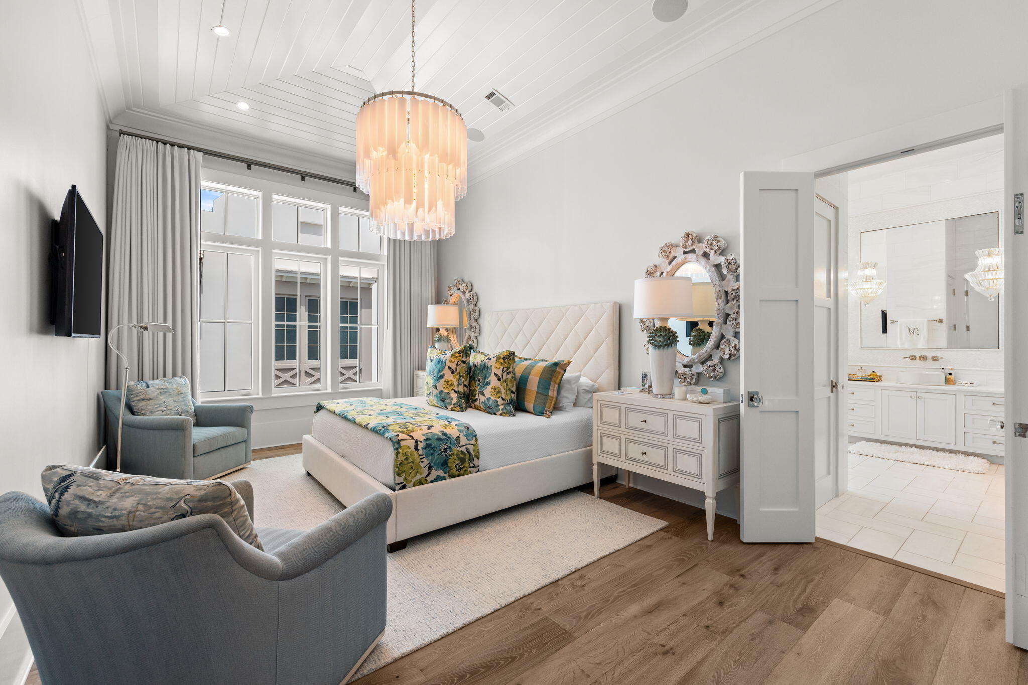 PARADISE BY THE SEA - Residential