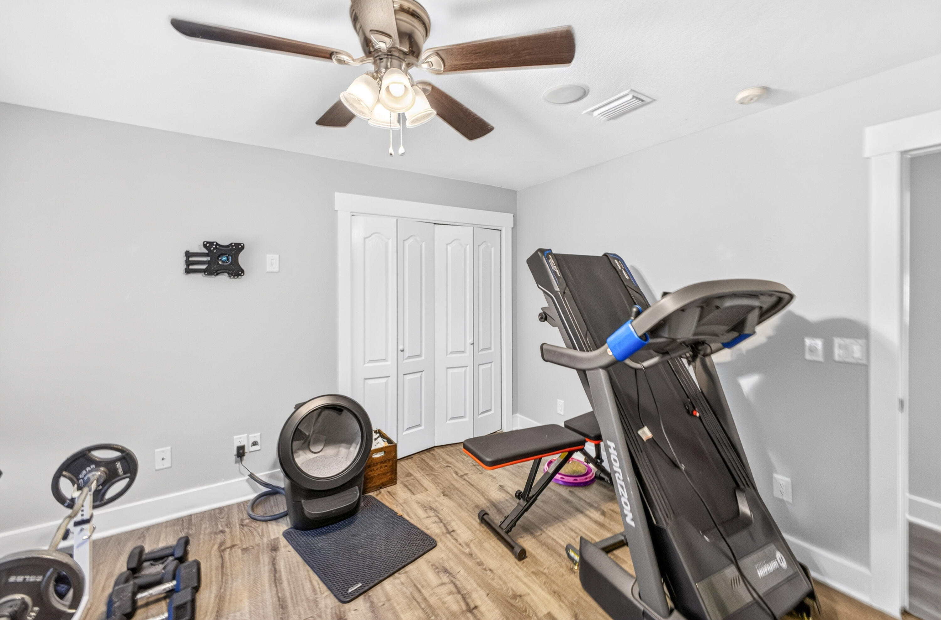 PELICAN BAY S/D - Residential
