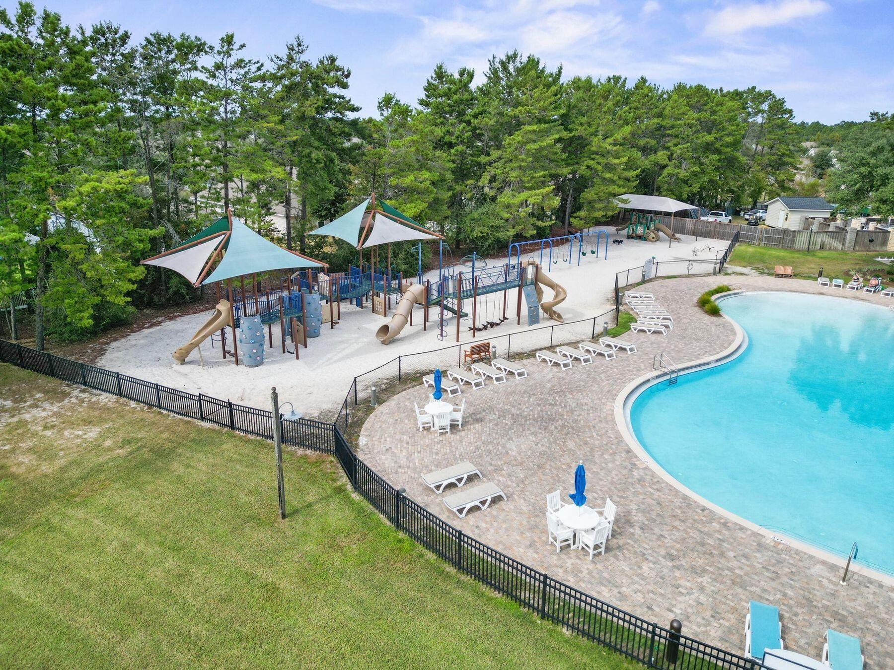 HAMMOCK BAY - MILL COTTAGES - Residential