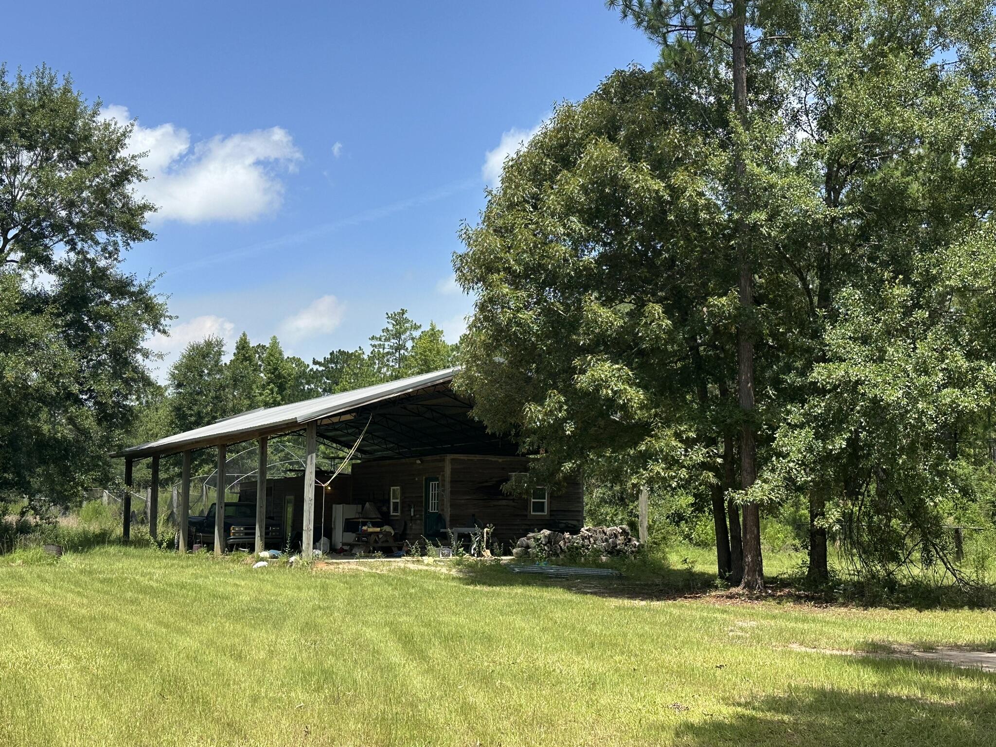 NO RECORDED SUBDIVISION - Residential