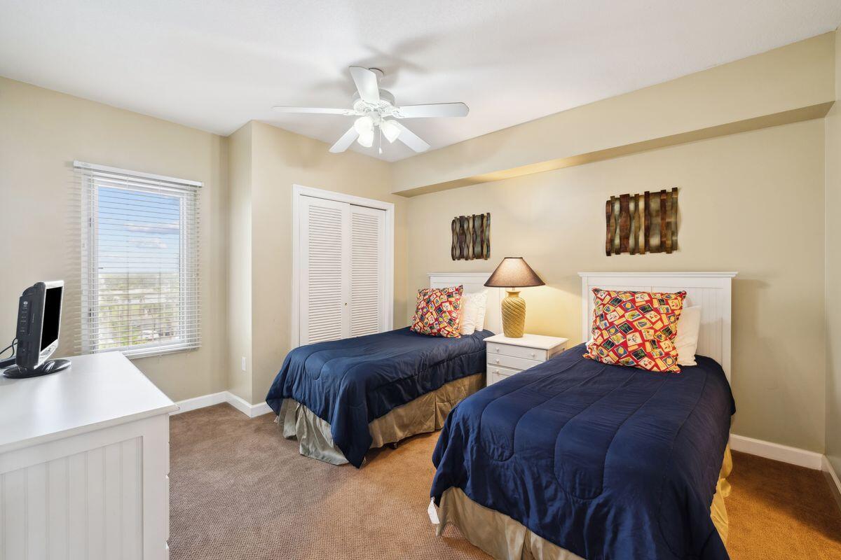 STERLING SHORES - Residential