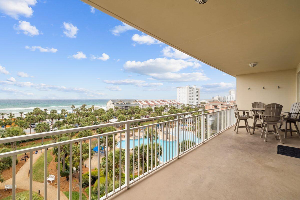 STERLING SHORES - Residential